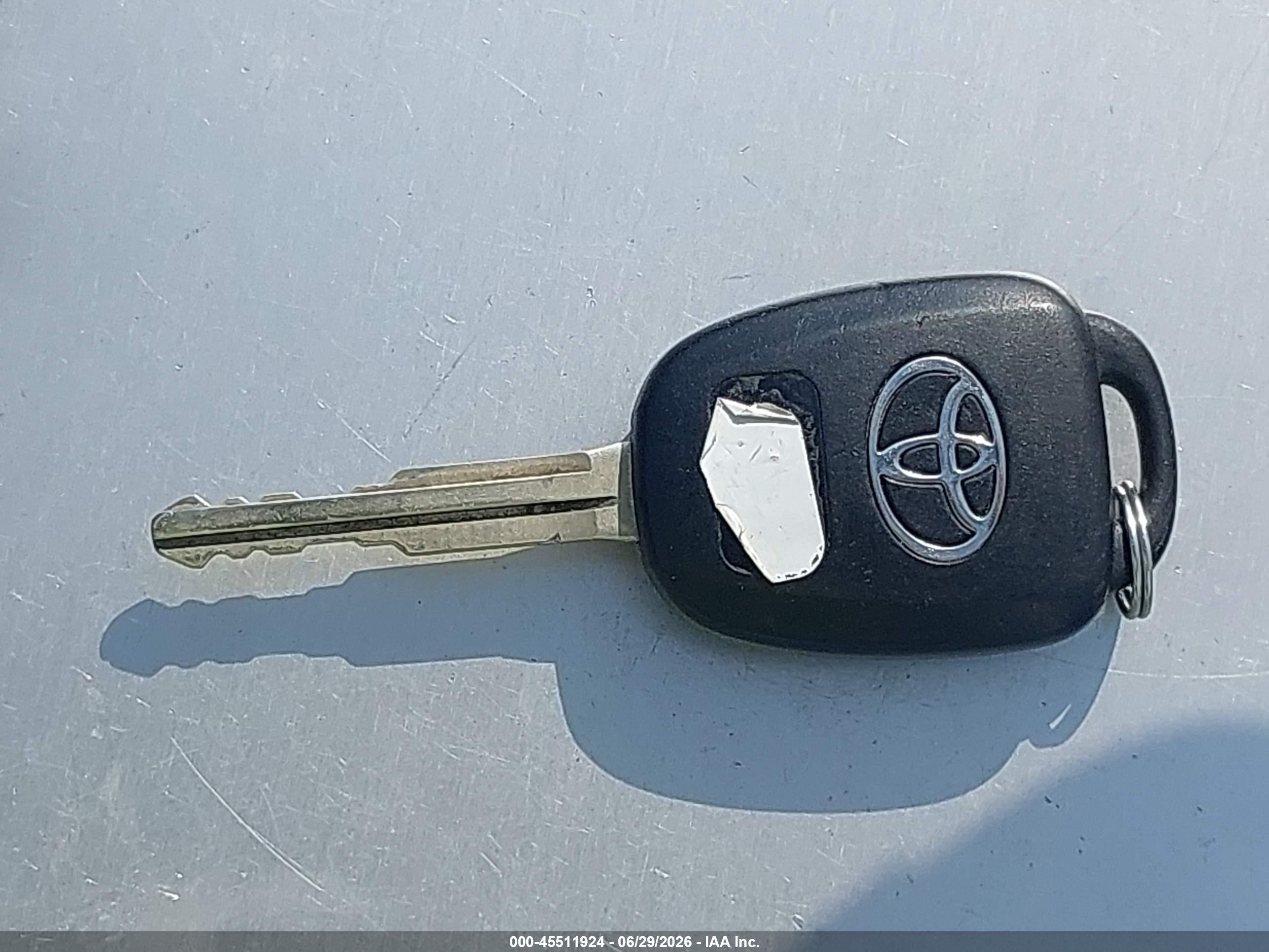 2015 Toyota Corolla Le Серебряный vin: 2T1BURHE4FC370027