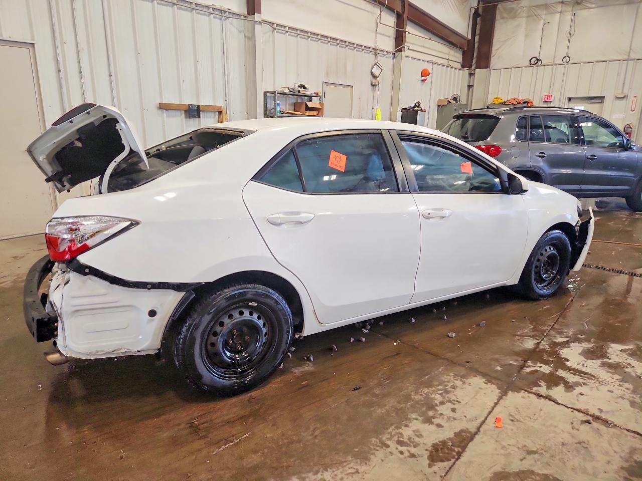 2015 Toyota Corolla L White vin: 2T1BURHE4FC370612