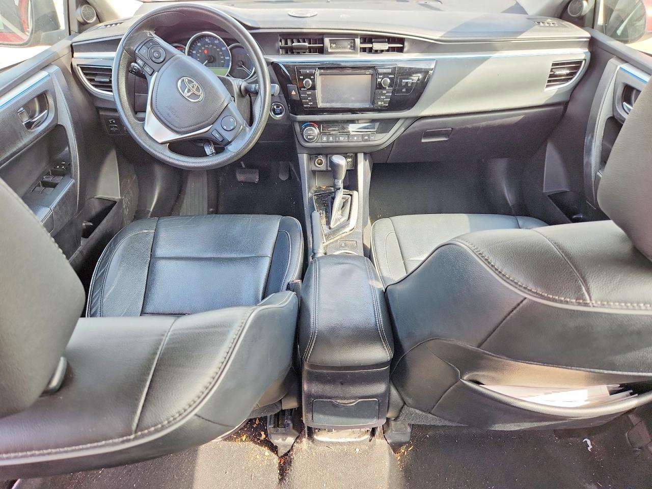 2015 Toyota Corolla Le Premium Red vin: 2T1BURHE4FC378256