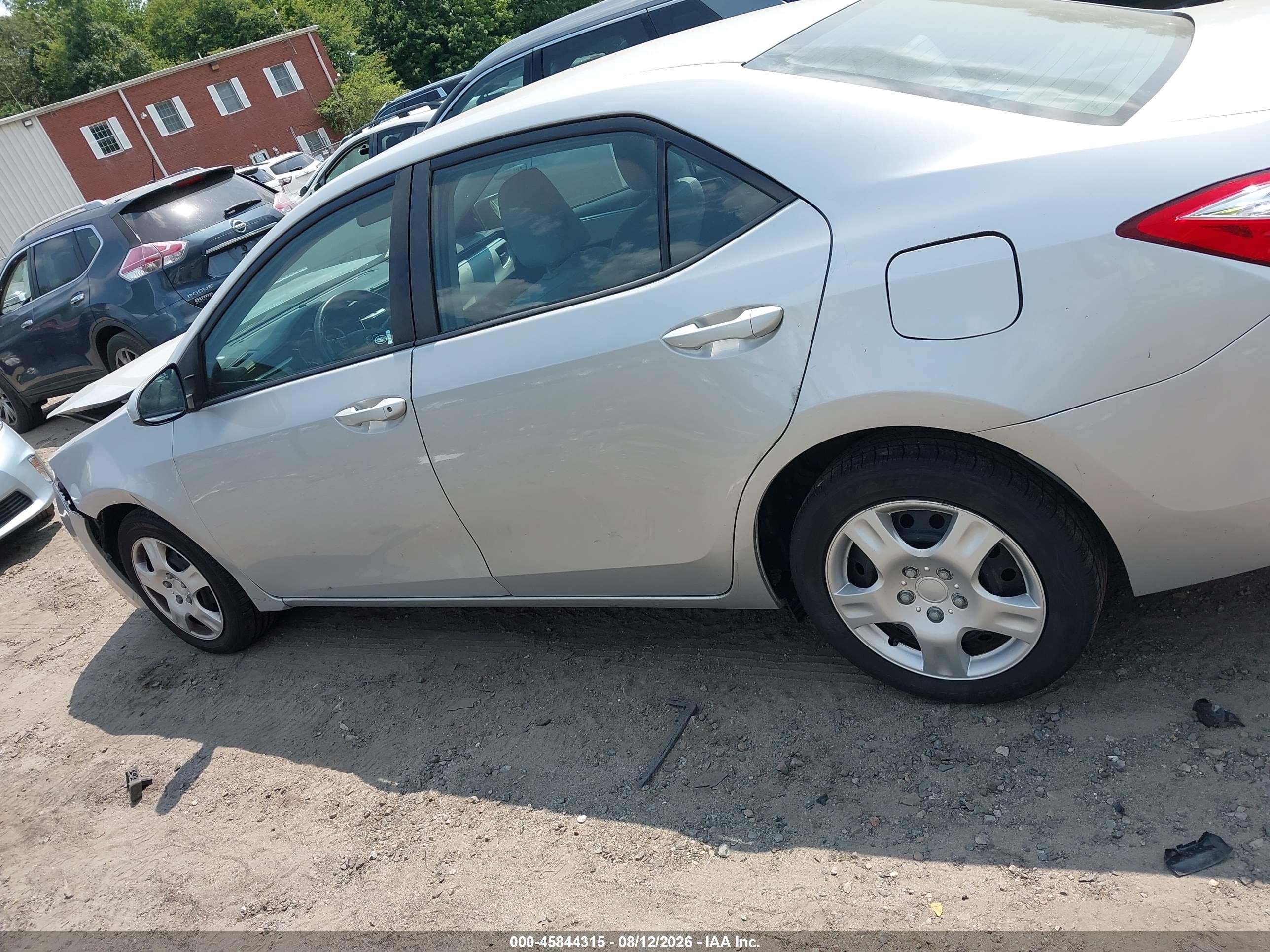 2015 Toyota Corolla Le Gray vin: 2T1BURHE4FC380900