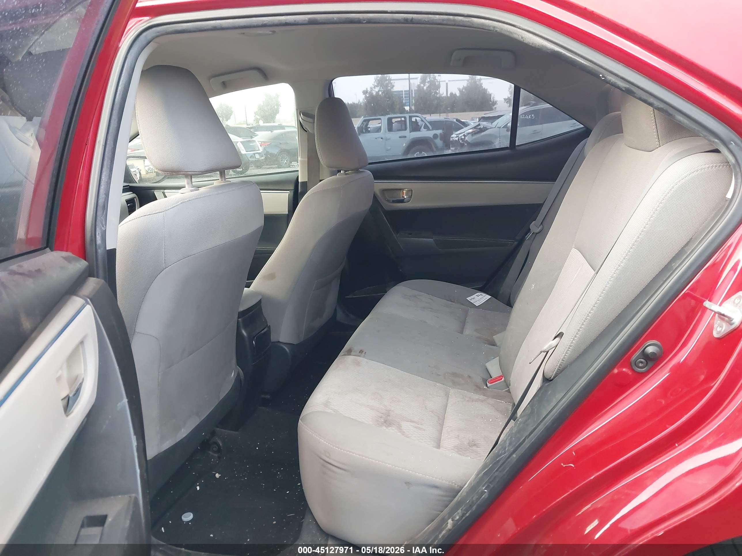 2015 Toyota Corolla Le Red vin: 2T1BURHE4FC397101