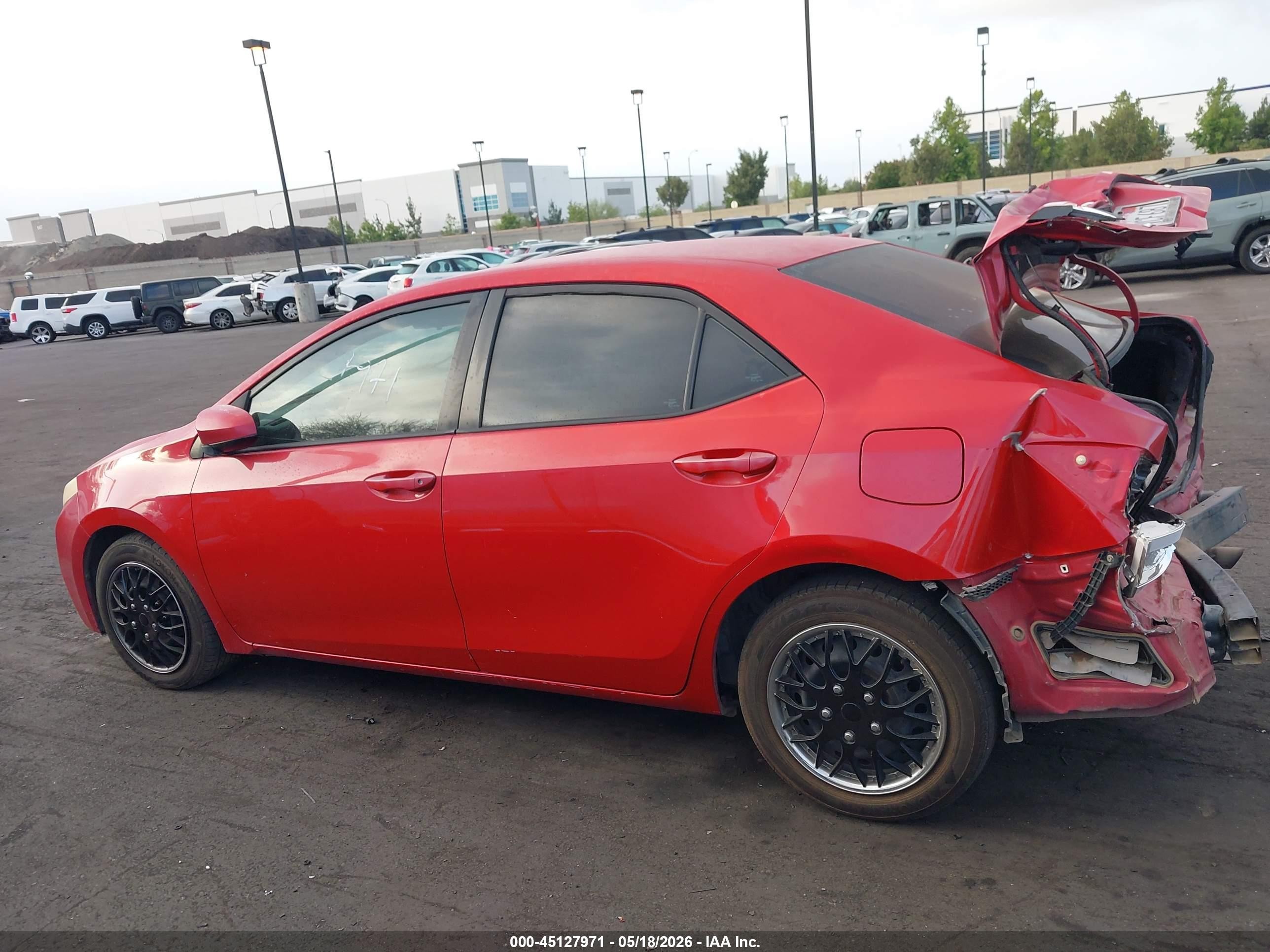 2015 Toyota Corolla Le Red vin: 2T1BURHE4FC397101