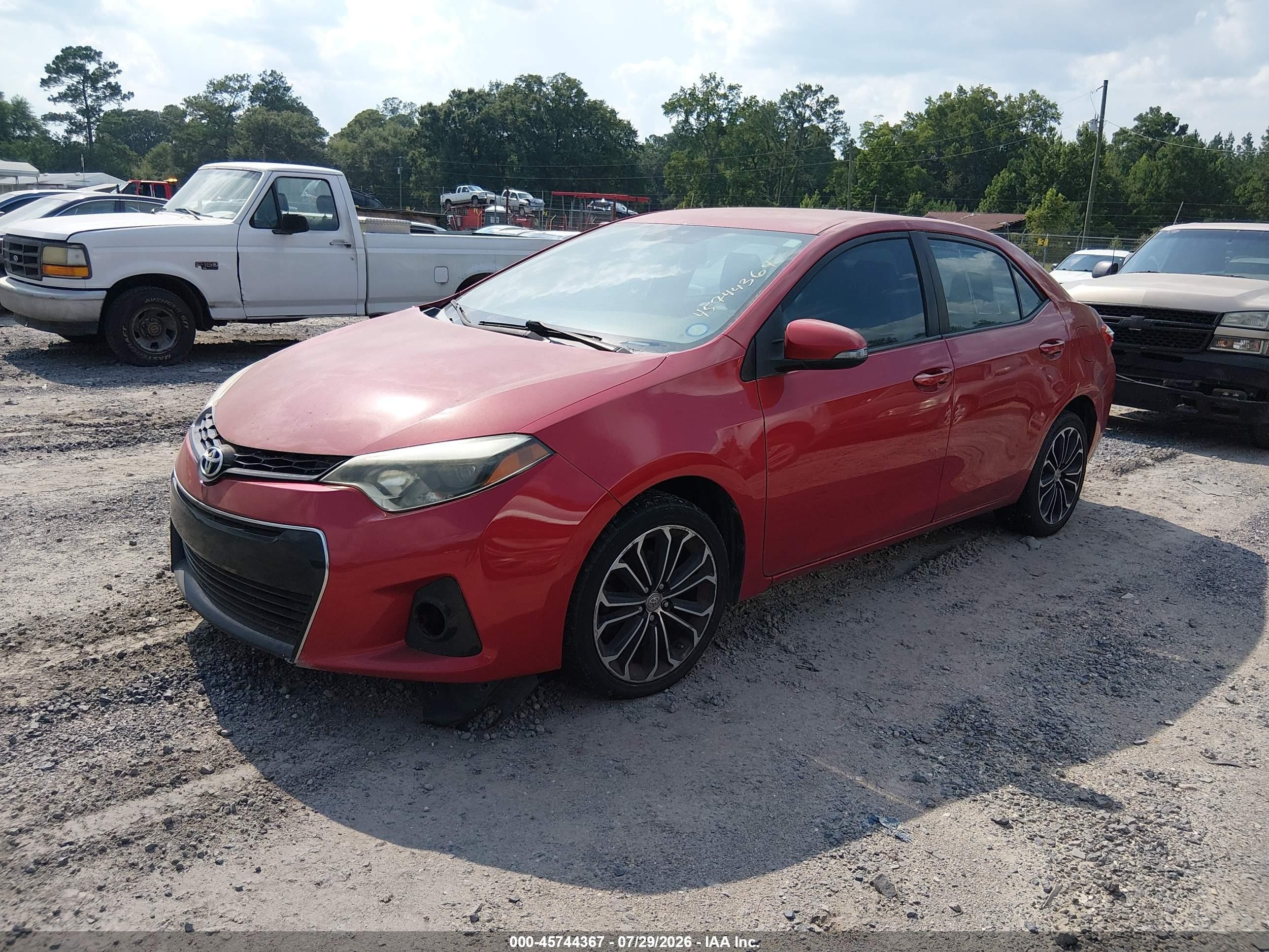 2015 Toyota Corolla S Plus Red vin: 2T1BURHE4FC406654