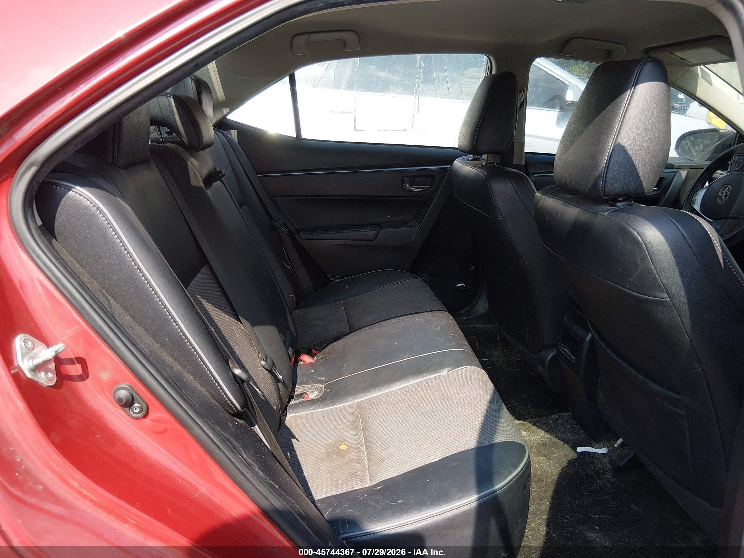2015 Toyota Corolla S Plus Red vin: 2T1BURHE4FC406654
