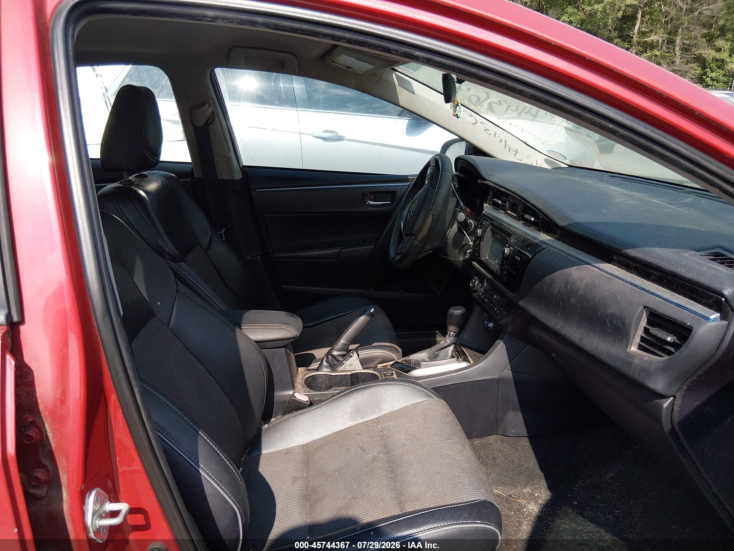 2015 Toyota Corolla S Plus Red vin: 2T1BURHE4FC406654
