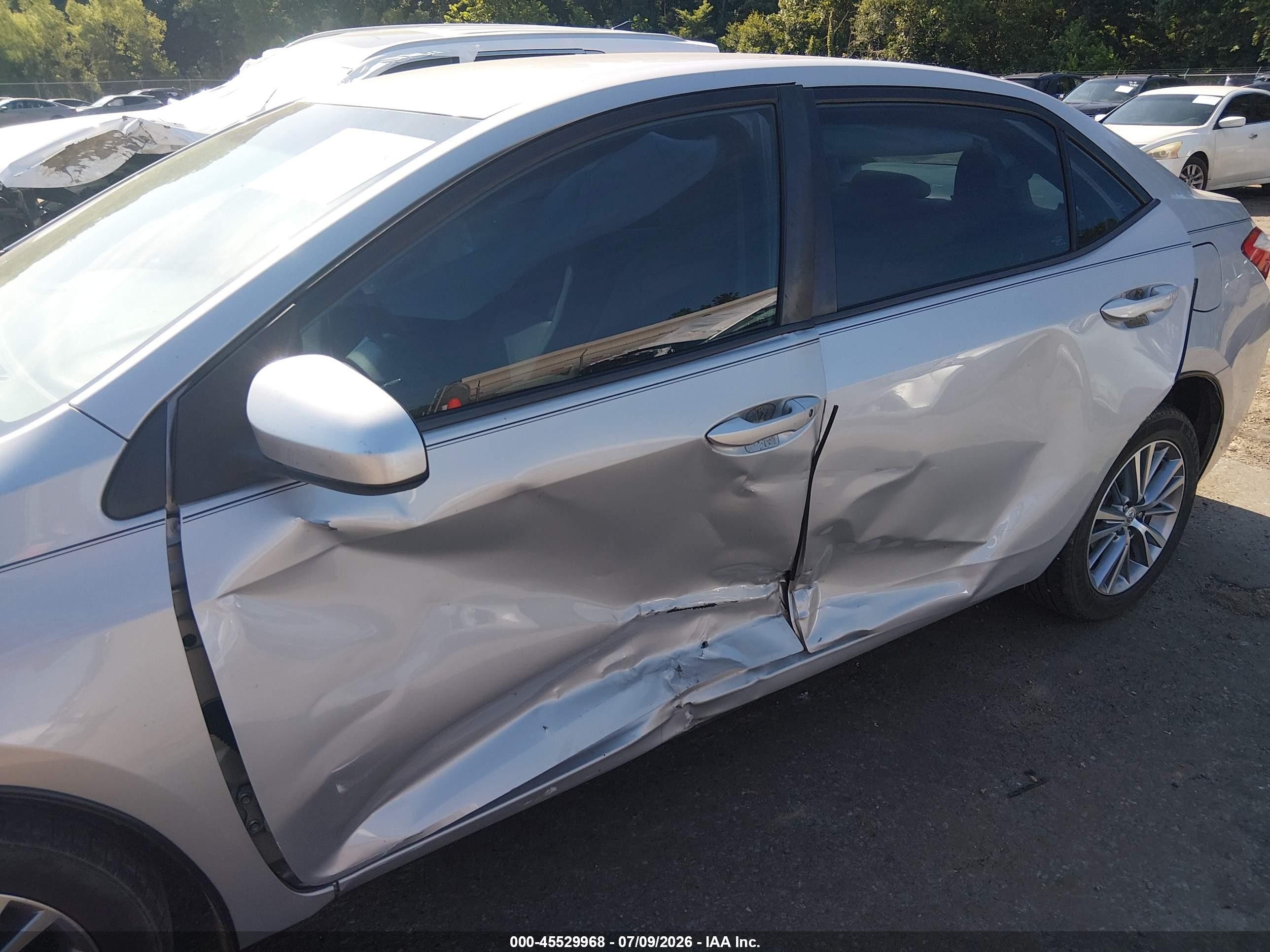 2015 Toyota Corolla Le Plus Silver vin: 2T1BURHE4FC412180