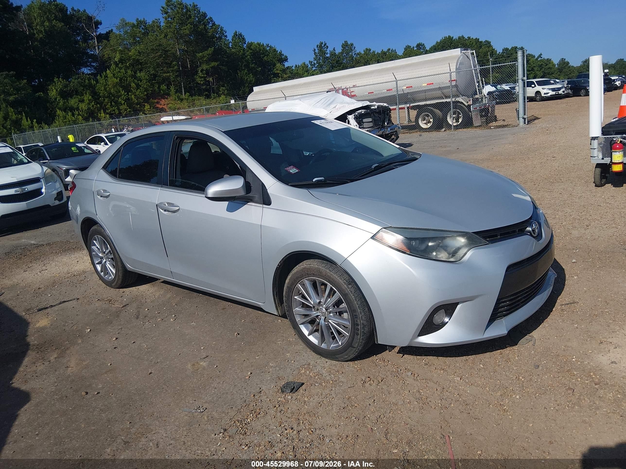 2015 Toyota Corolla Le Plus Silver vin: 2T1BURHE4FC412180
