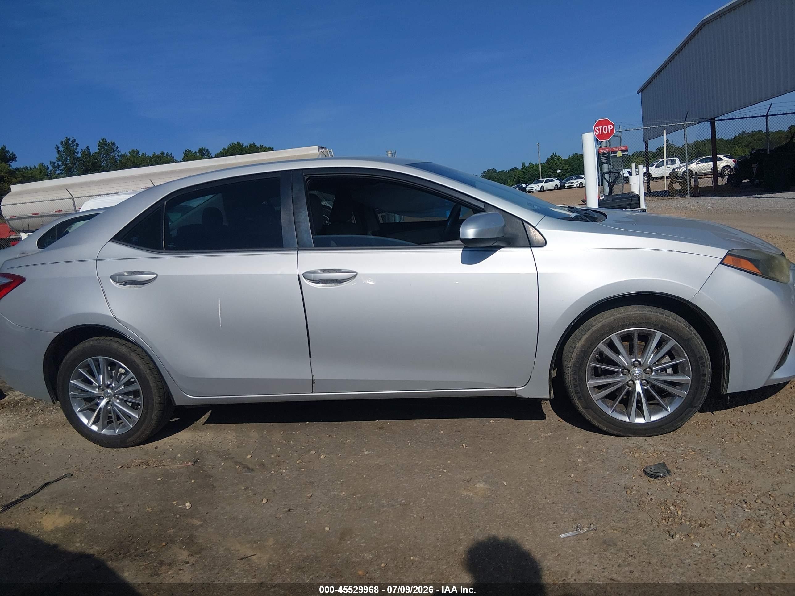 2015 Toyota Corolla Le Plus Silver vin: 2T1BURHE4FC412180