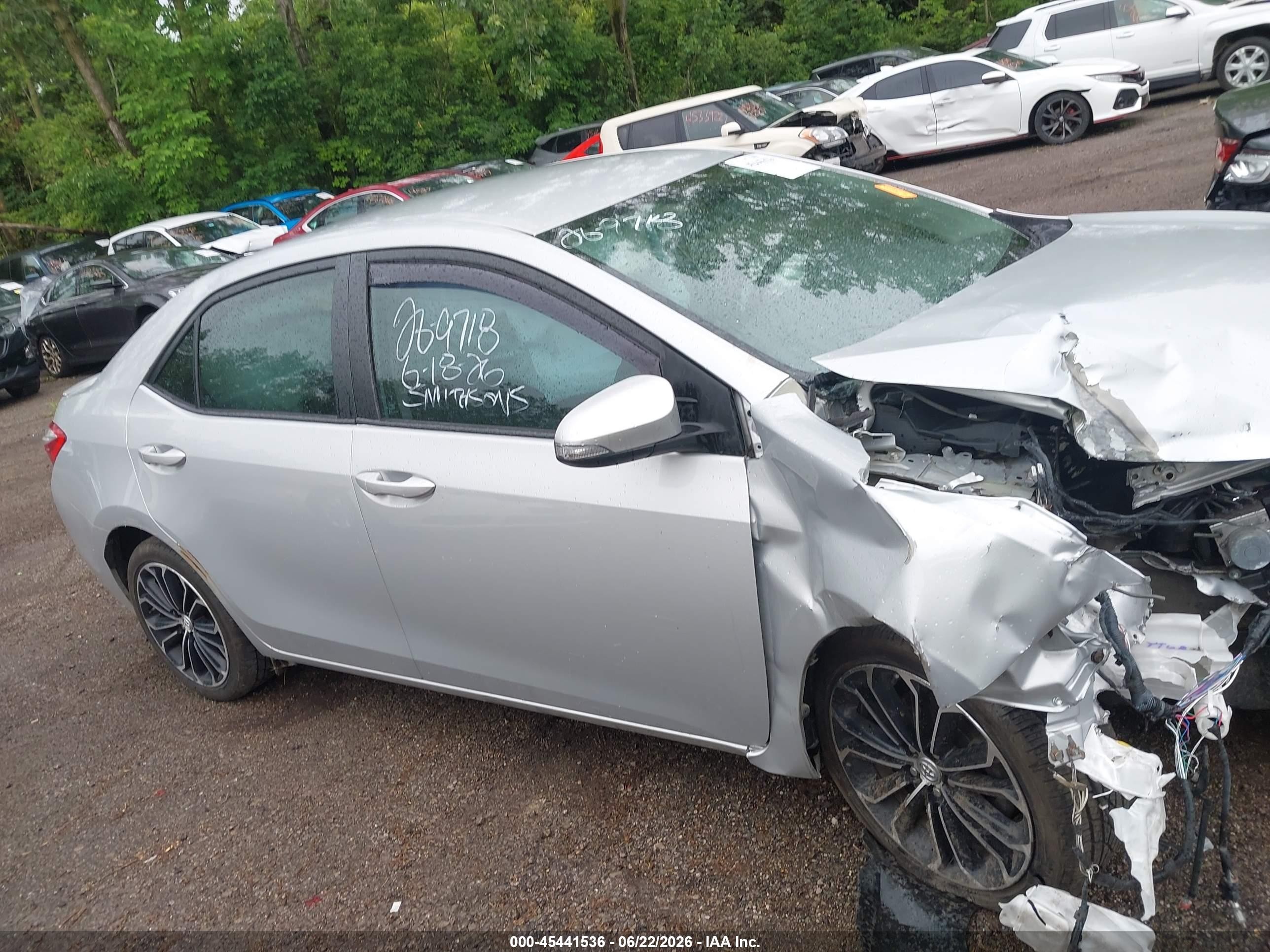 2015 Toyota Corolla S Plus Silver vin: 2T1BURHE4FC413684