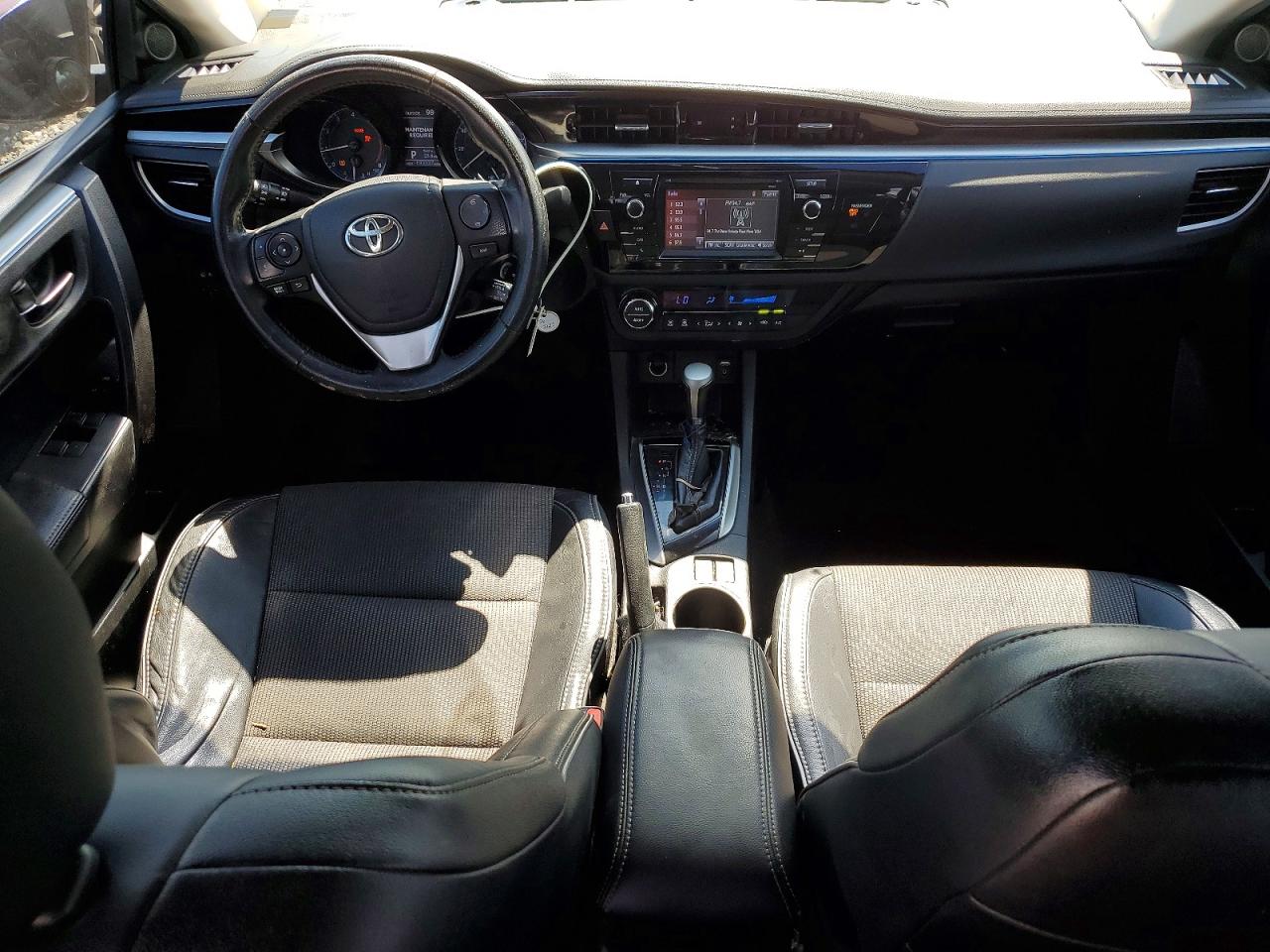 2015 Toyota Corolla S Plus Red vin: 2T1BURHE4FC422093