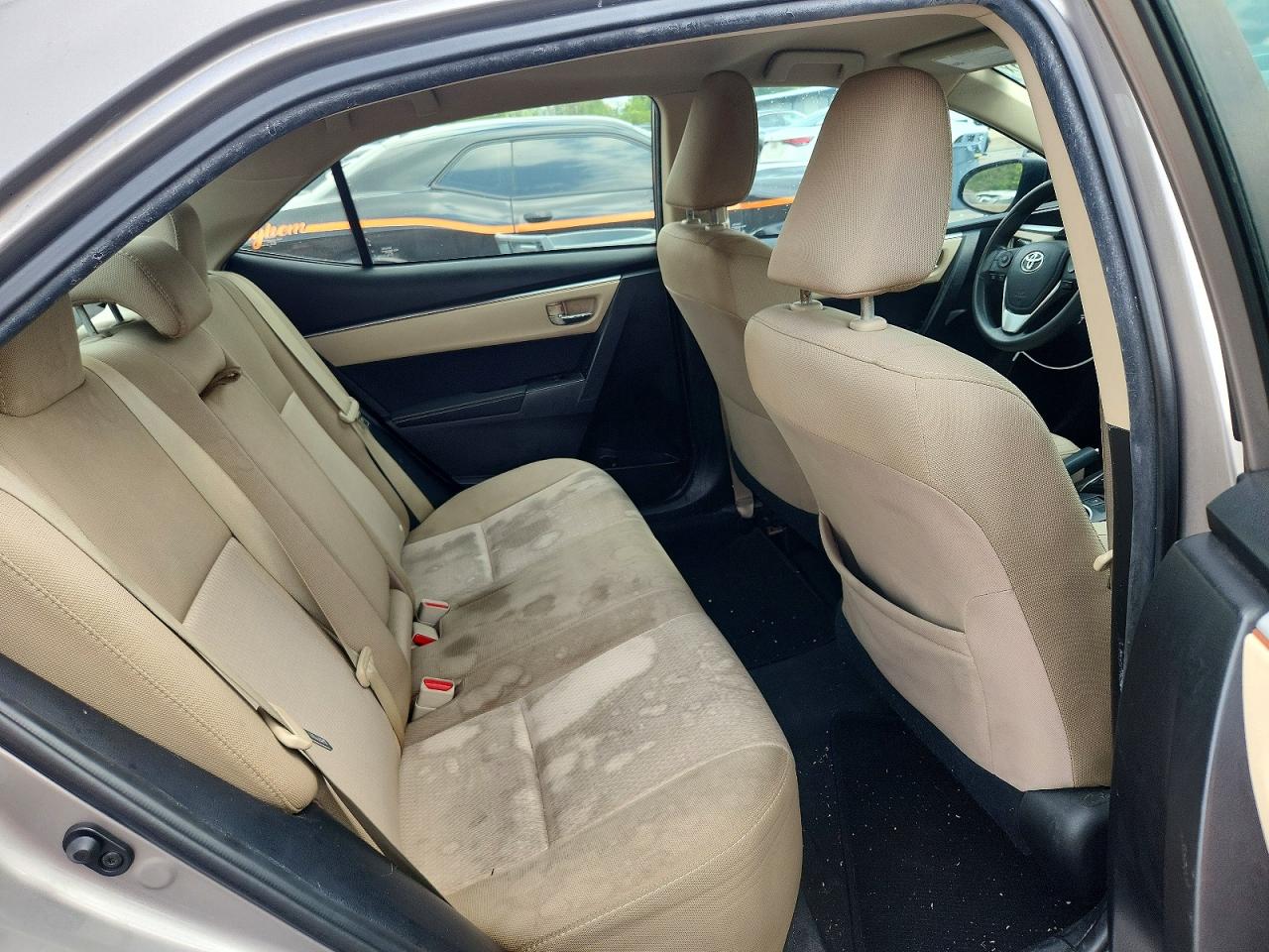 2015 Toyota Corolla Le Brown vin: 2T1BURHE4FC426483