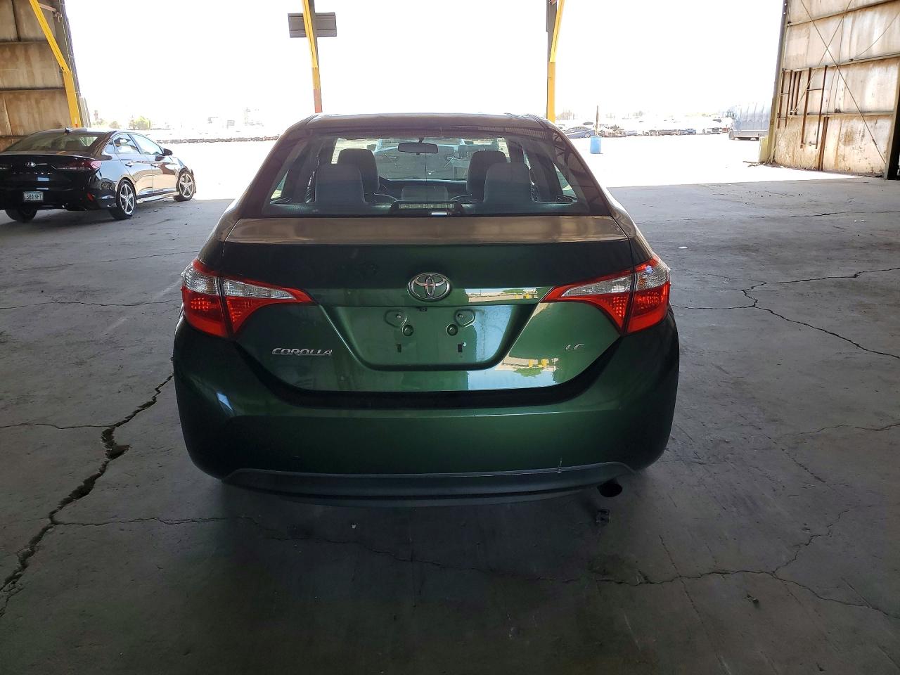 2015 Toyota Corolla Le Green vin: 2T1BURHE4FC433434