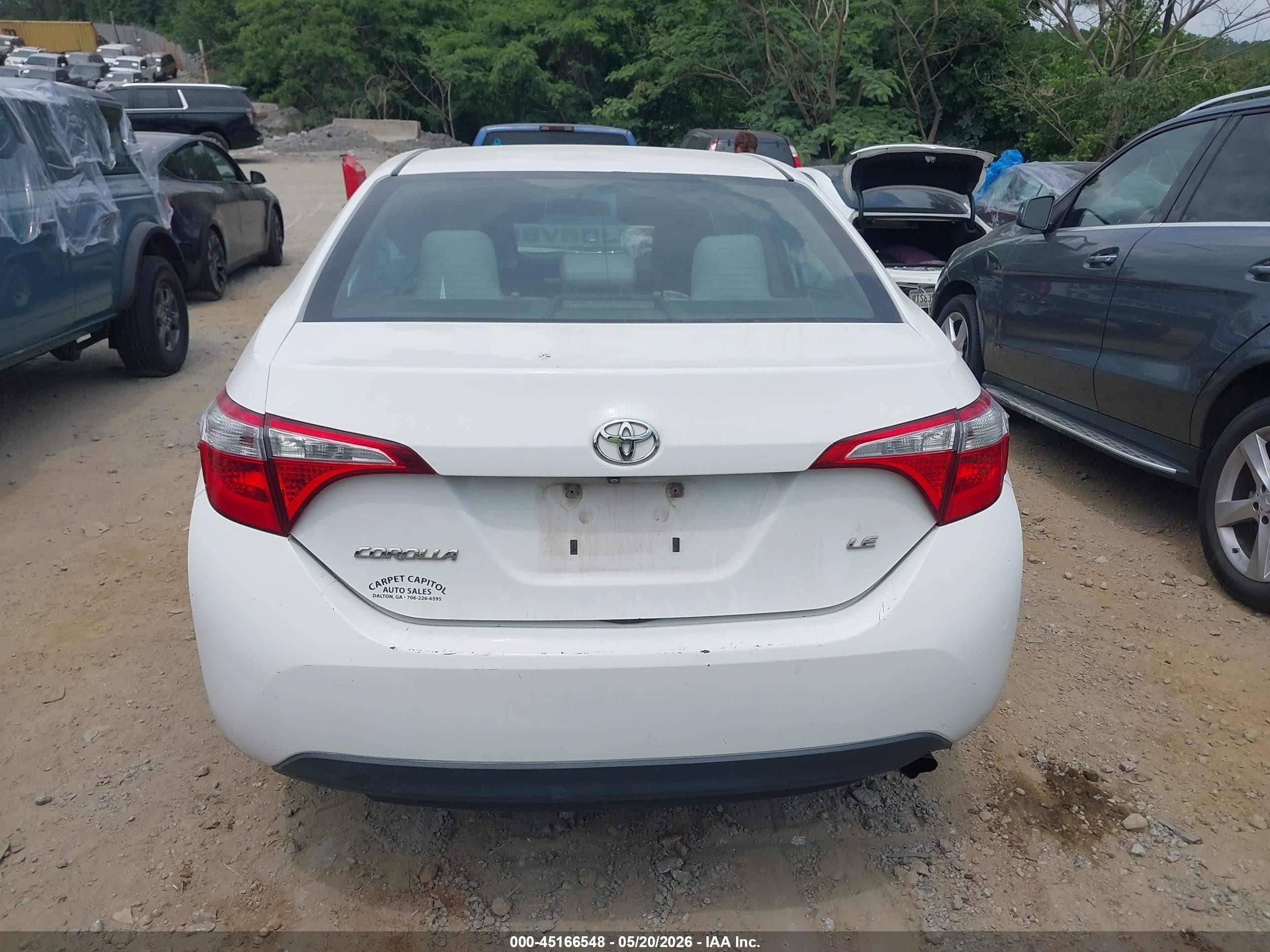 2015 Toyota Corolla Le White vin: 2T1BURHE4FC443428