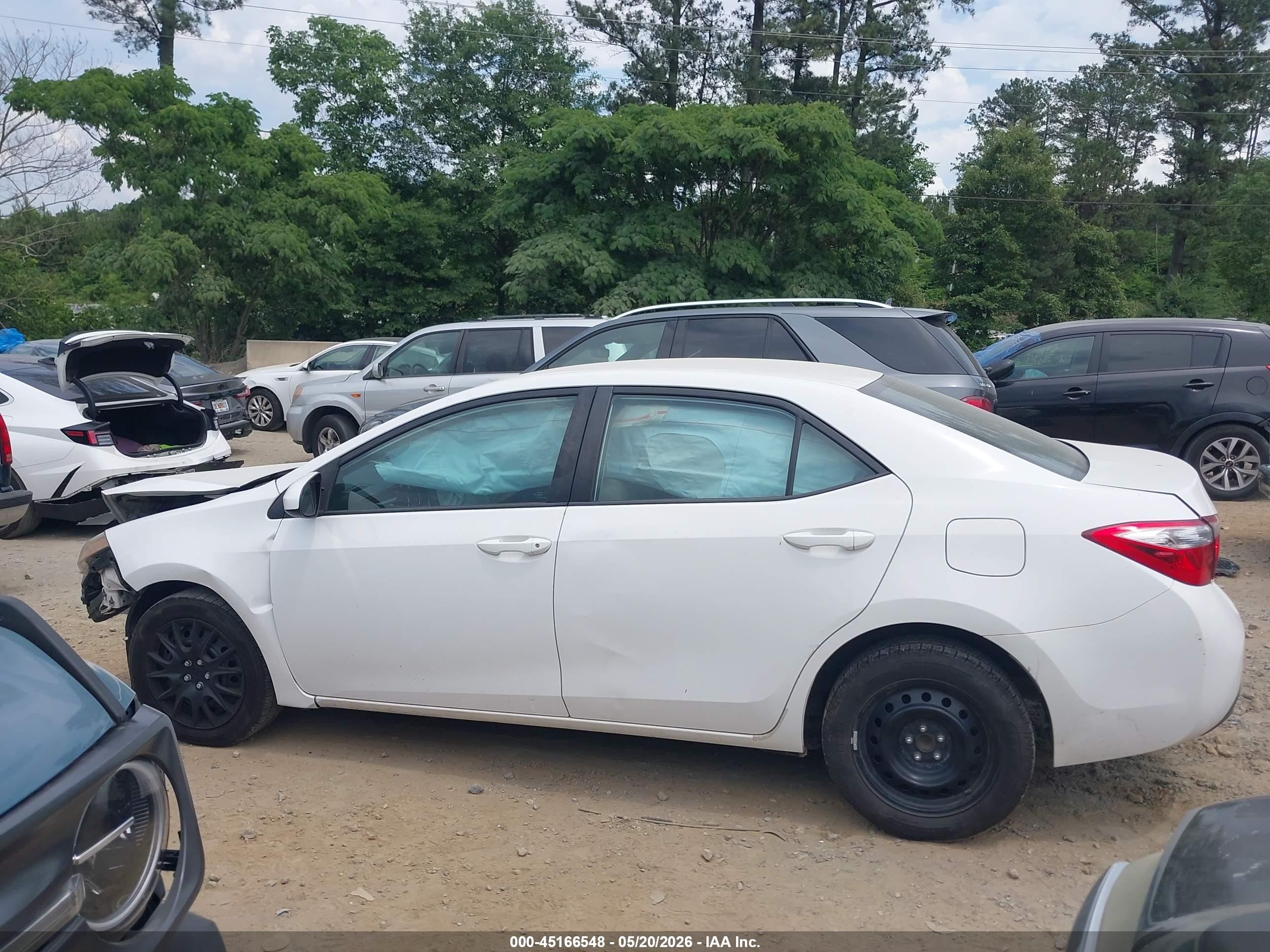 2015 Toyota Corolla Le White vin: 2T1BURHE4FC443428