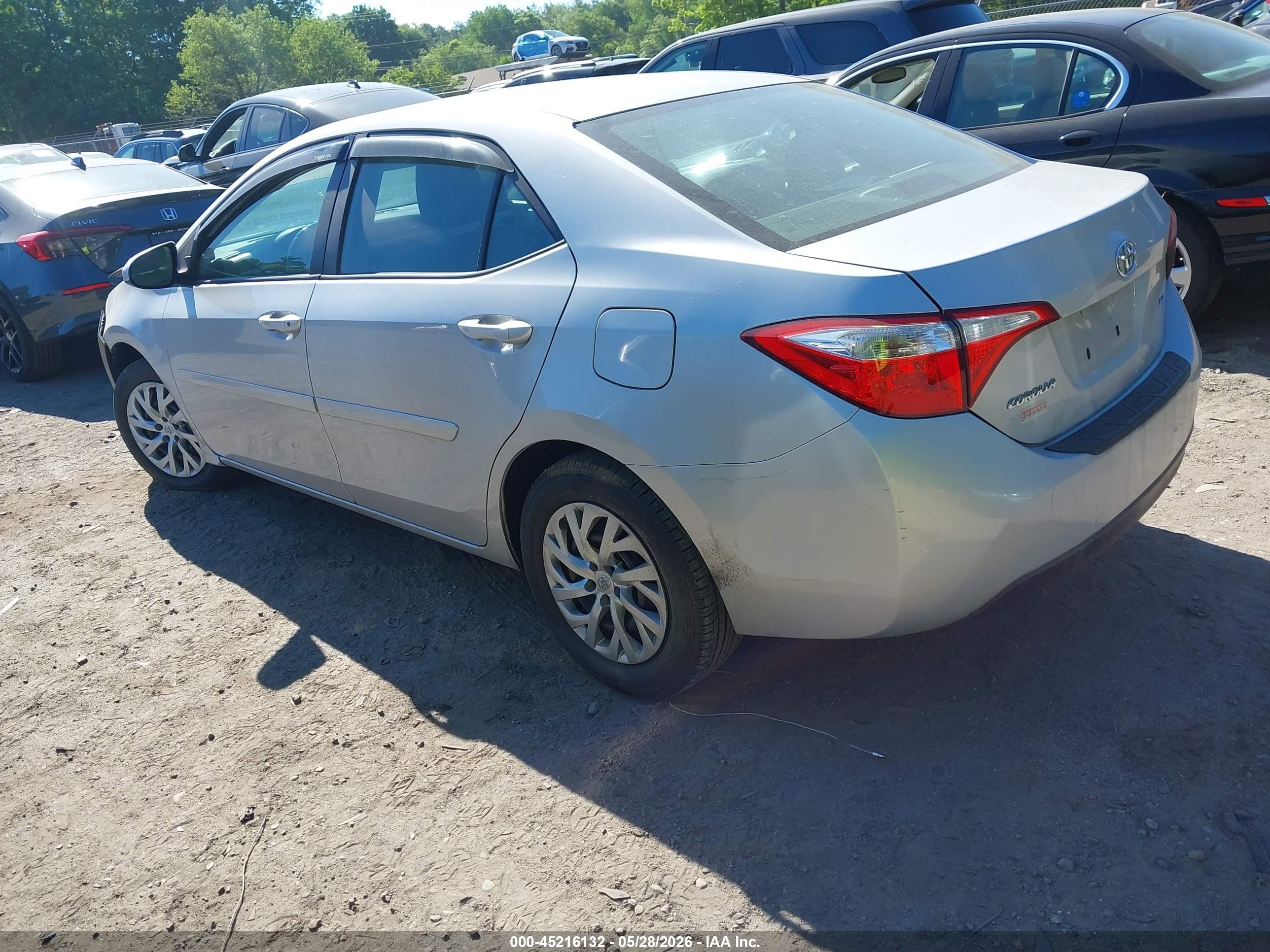 2015 Toyota Corolla Le Silver vin: 2T1BURHE4FC444546
