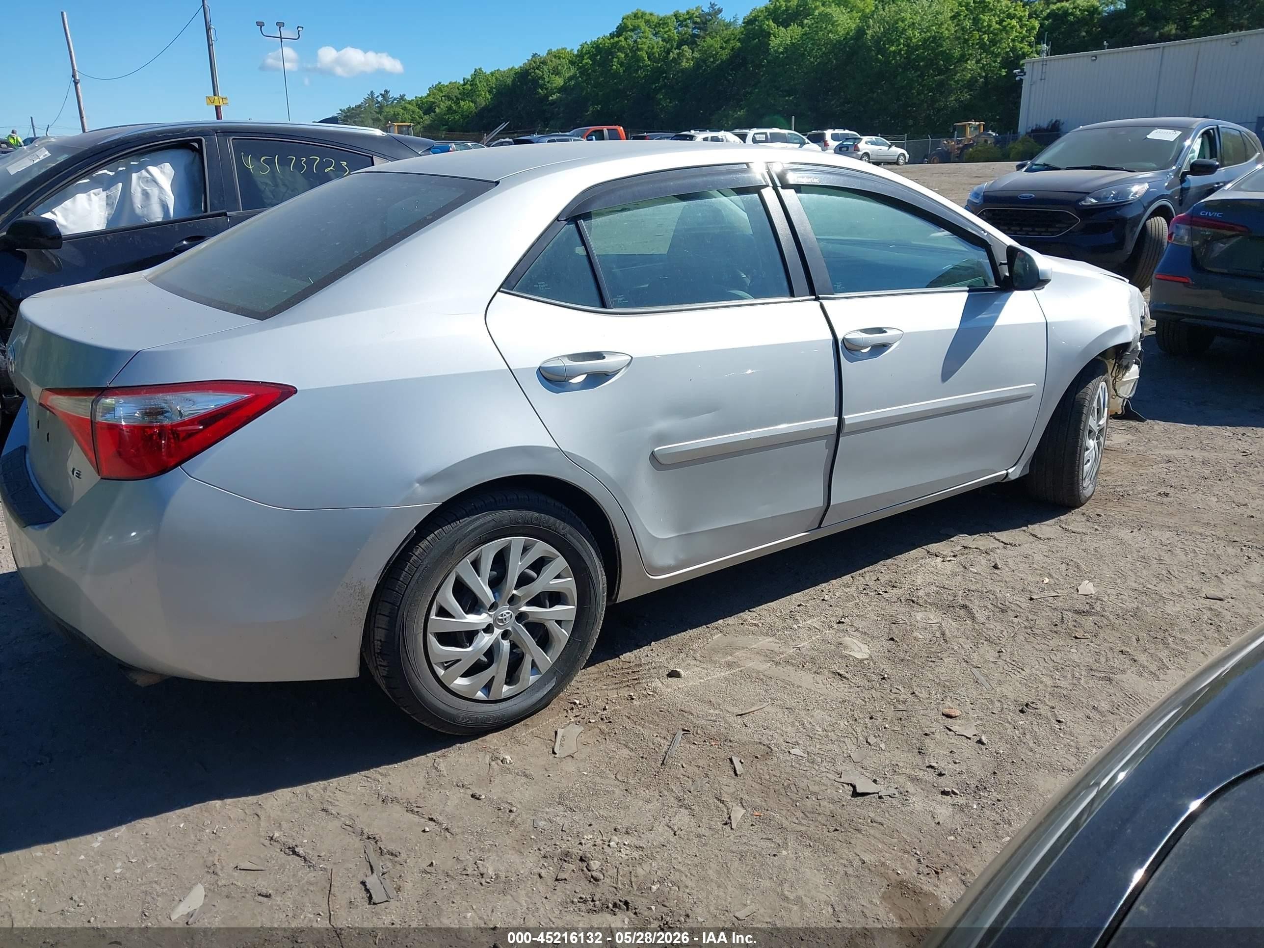 2015 Toyota Corolla Le Silver vin: 2T1BURHE4FC444546
