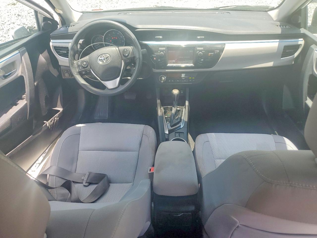2015 Toyota Corolla Le White vin: 2T1BURHE4FC453036