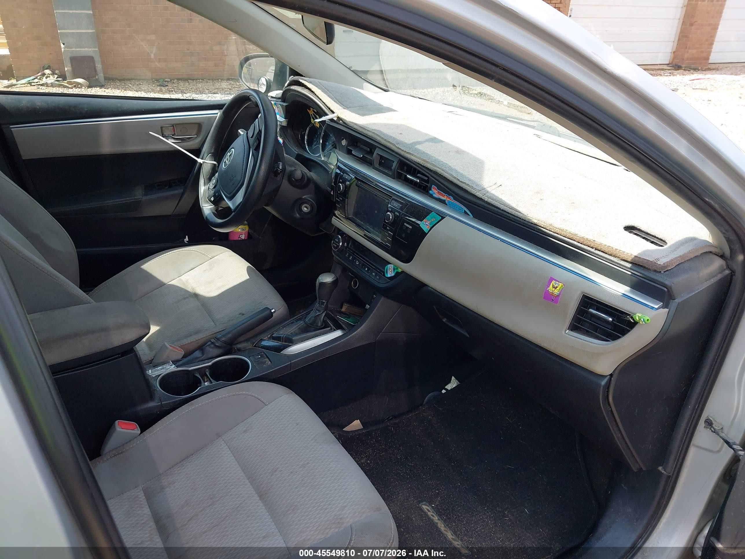 2015 Toyota Corolla Le Silver vin: 2T1BURHE4FC454381