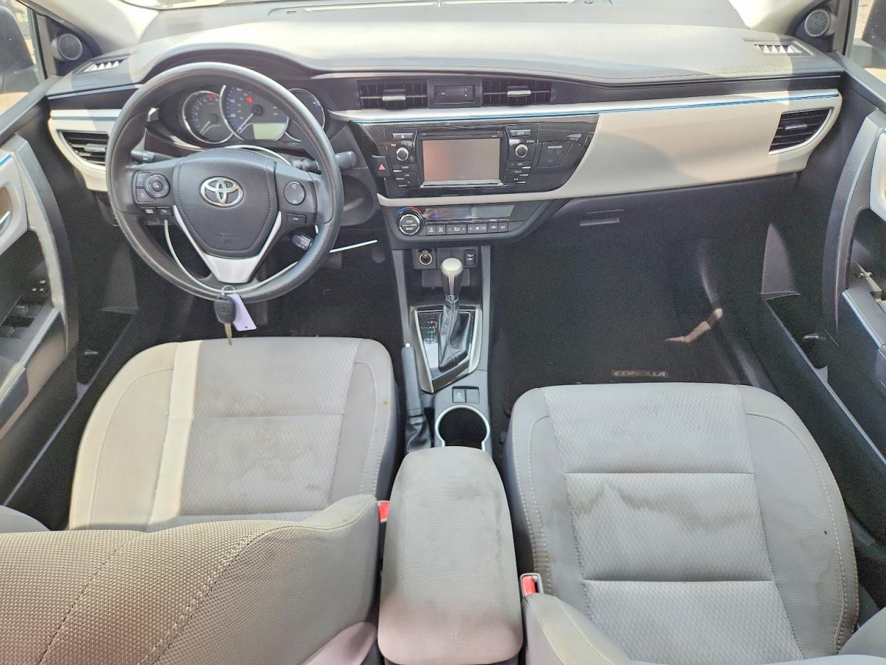2015 Toyota Corolla Le Серебряный vin: 2T1BURHE4FC464909