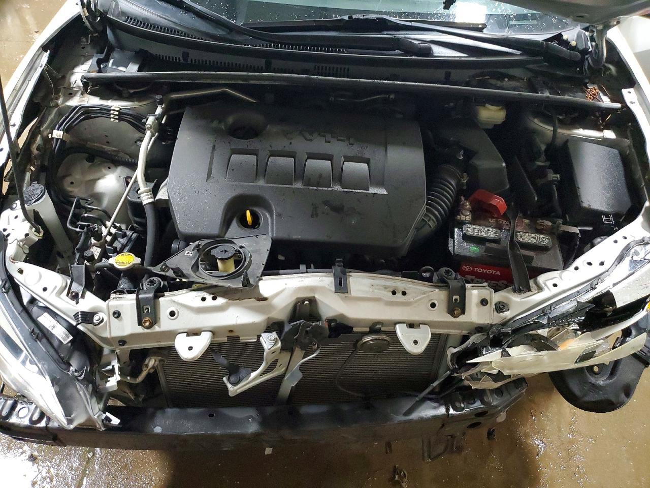 2015 Toyota Corolla S Plus Серебряный vin: 2T1BURHE4FC466806