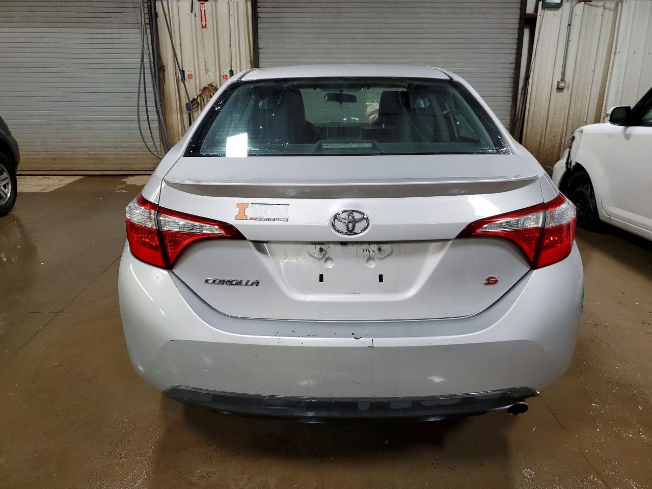2015 Toyota Corolla S Plus Серебряный vin: 2T1BURHE4FC466806