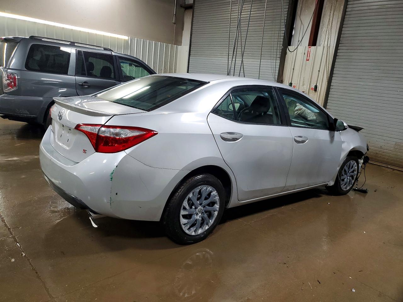 2015 Toyota Corolla S Plus Серебряный vin: 2T1BURHE4FC466806