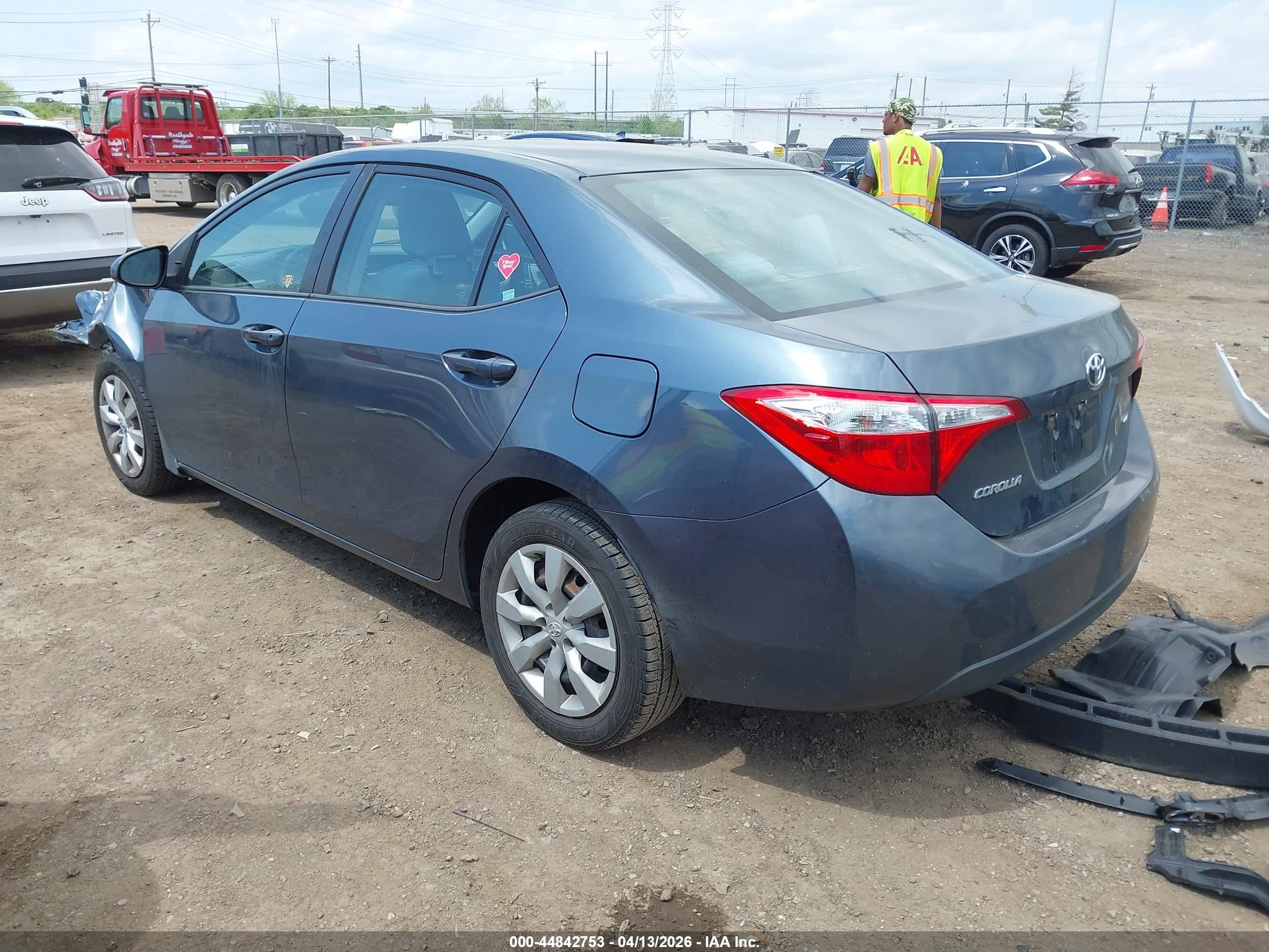 2015 Toyota Corolla Le Blue vin: 2T1BURHE4FC478969