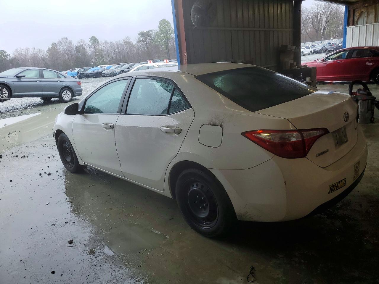 2016 Toyota Corolla Le White vin: 2T1BURHE4GC553316