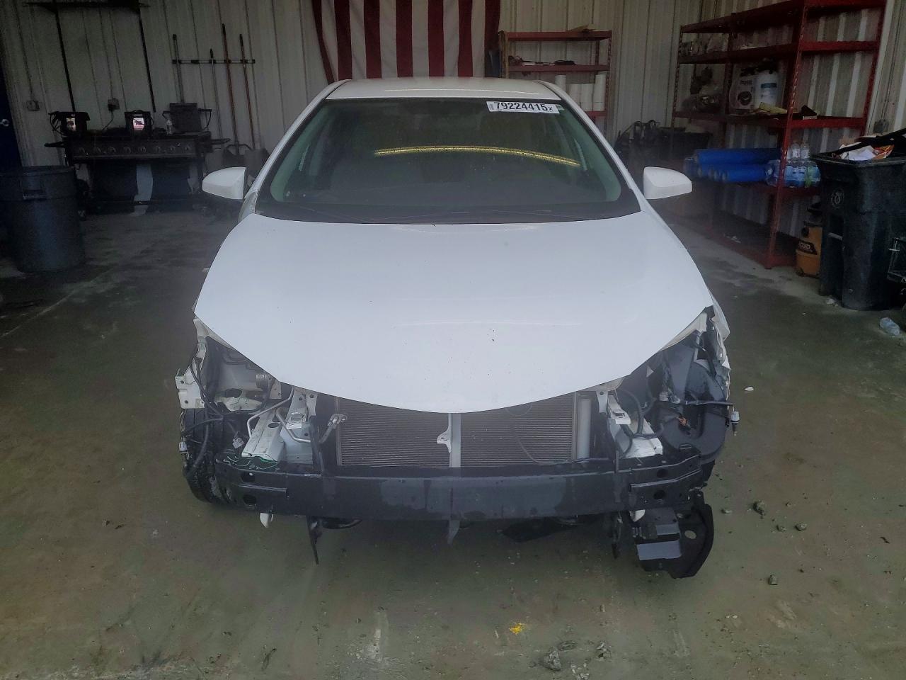 2016 Toyota Corolla Le White vin: 2T1BURHE4GC553316