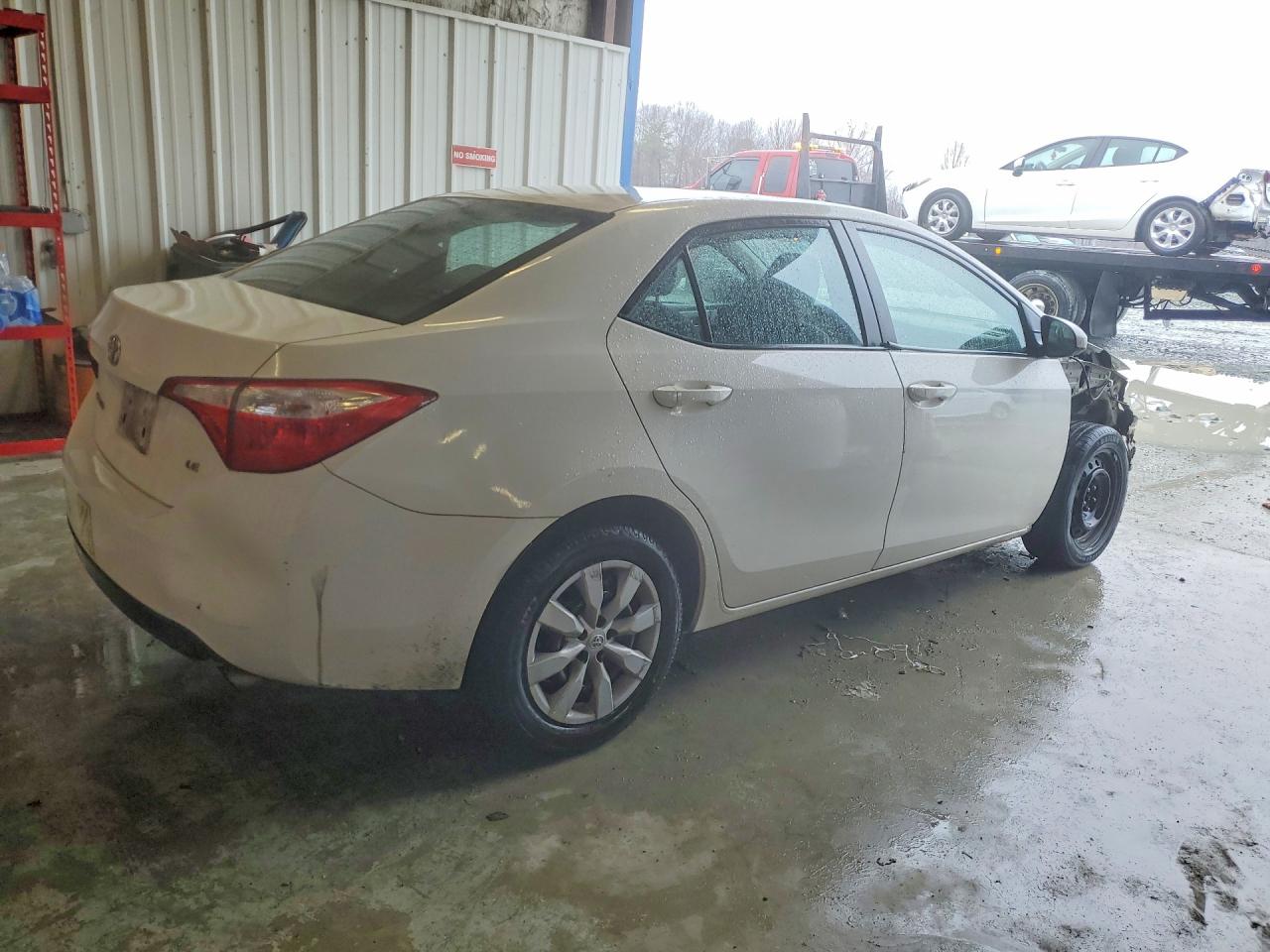 2016 Toyota Corolla Le White vin: 2T1BURHE4GC553316