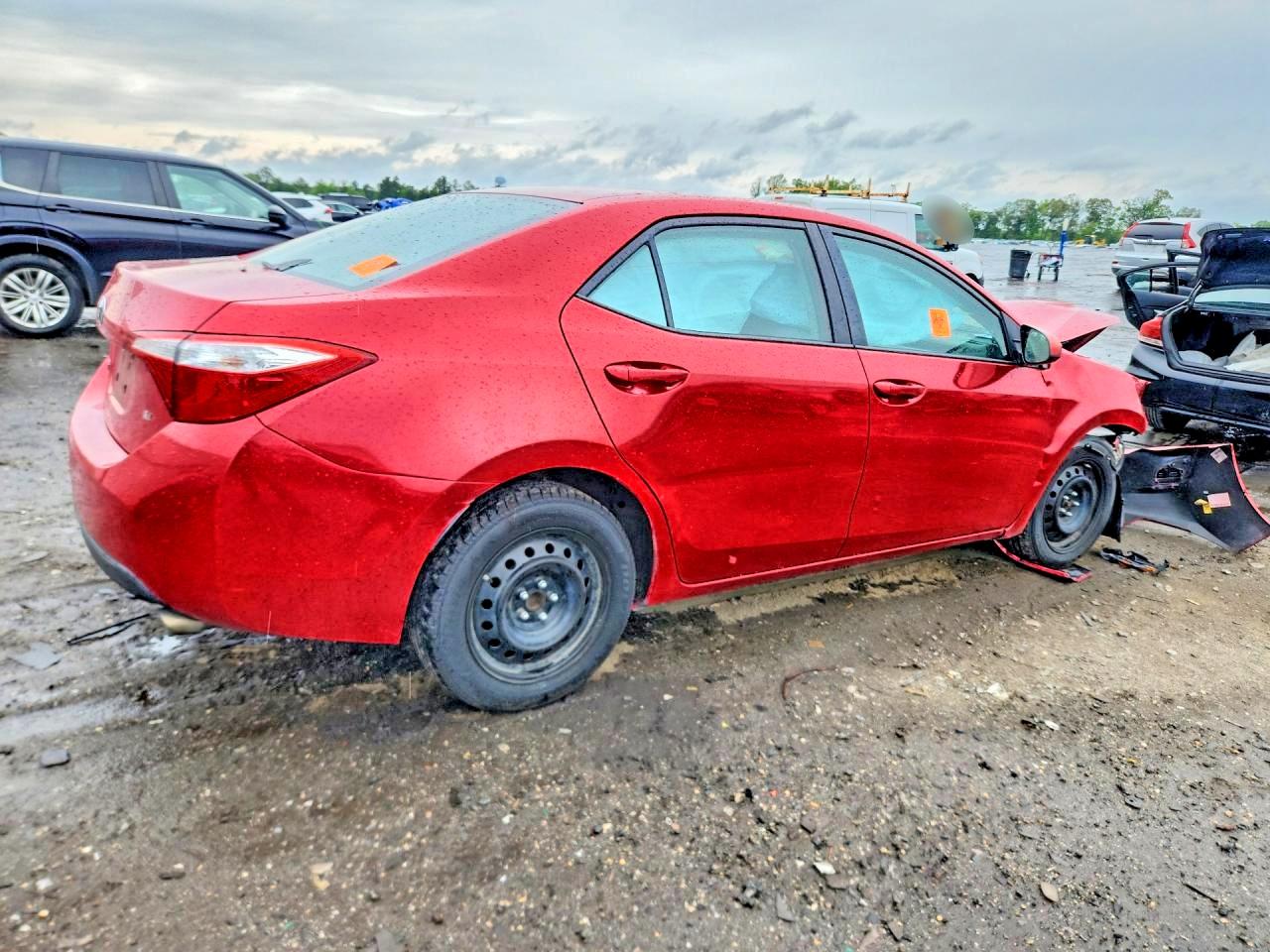 2016 Toyota Corolla Le Red vin: 2T1BURHE4GC604474