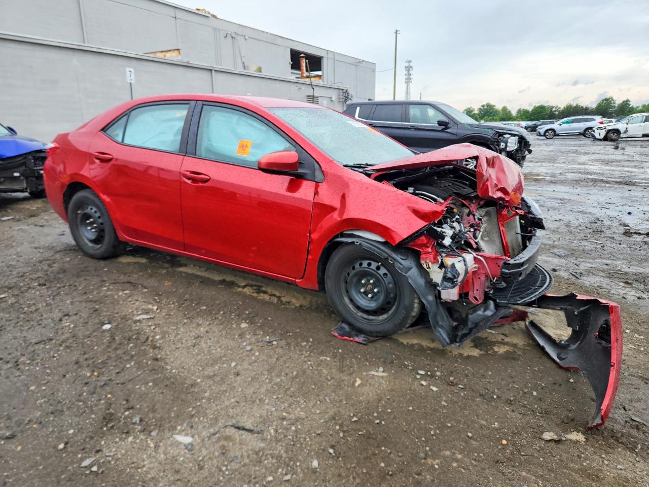 2016 Toyota Corolla Le Red vin: 2T1BURHE4GC604474