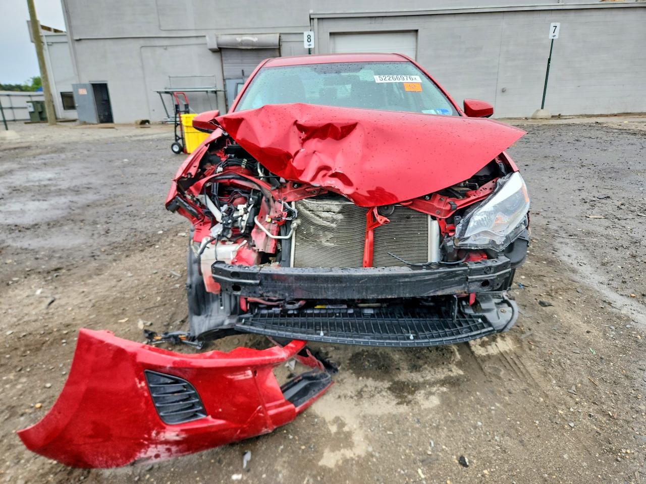 2016 Toyota Corolla Le Red vin: 2T1BURHE4GC604474
