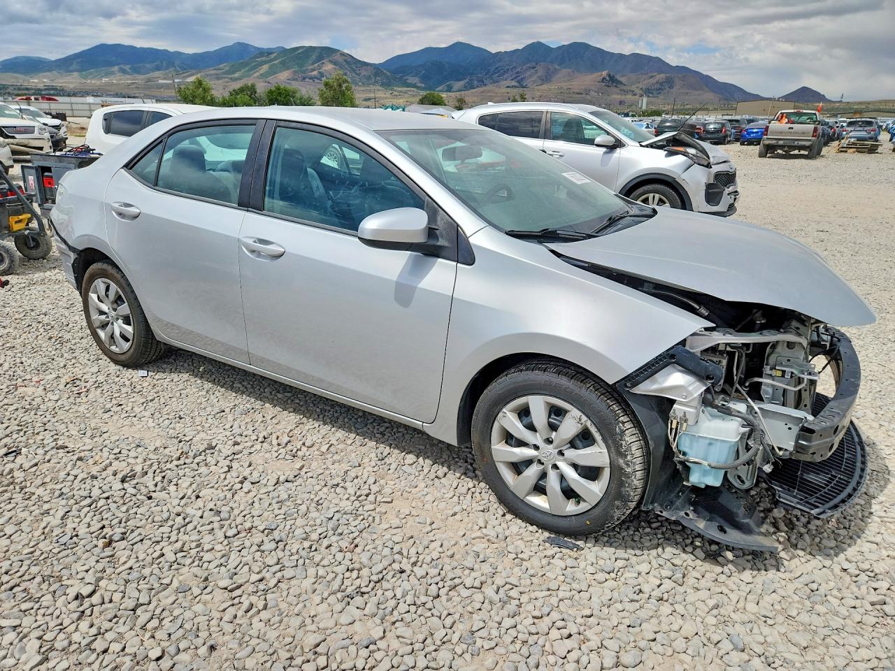 2016 Toyota Corolla Le Silver vin: 2T1BURHE4GC641895