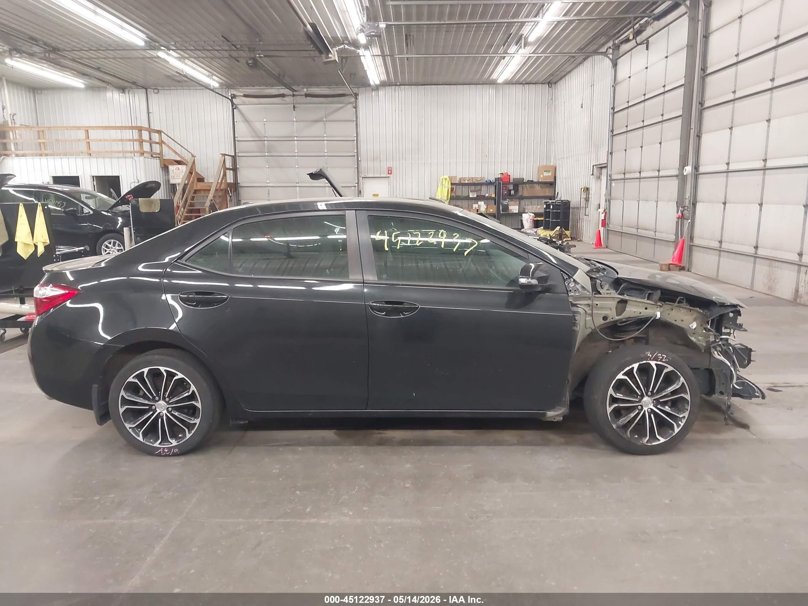 2016 Toyota Corolla S Premium Black vin: 2T1BURHE4GC682625