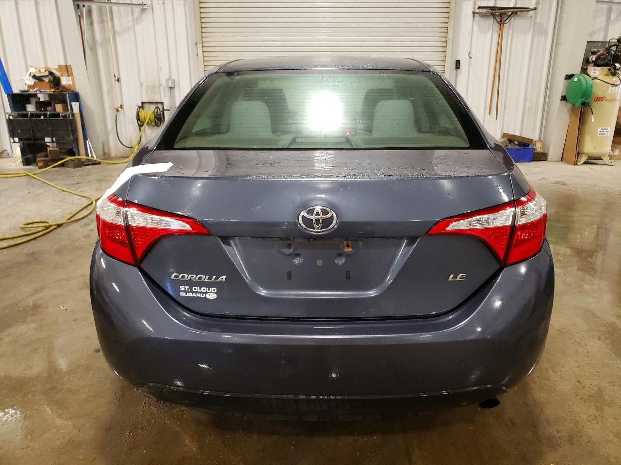 2016 Toyota Corolla Le Gray vin: 2T1BURHE4GC707507