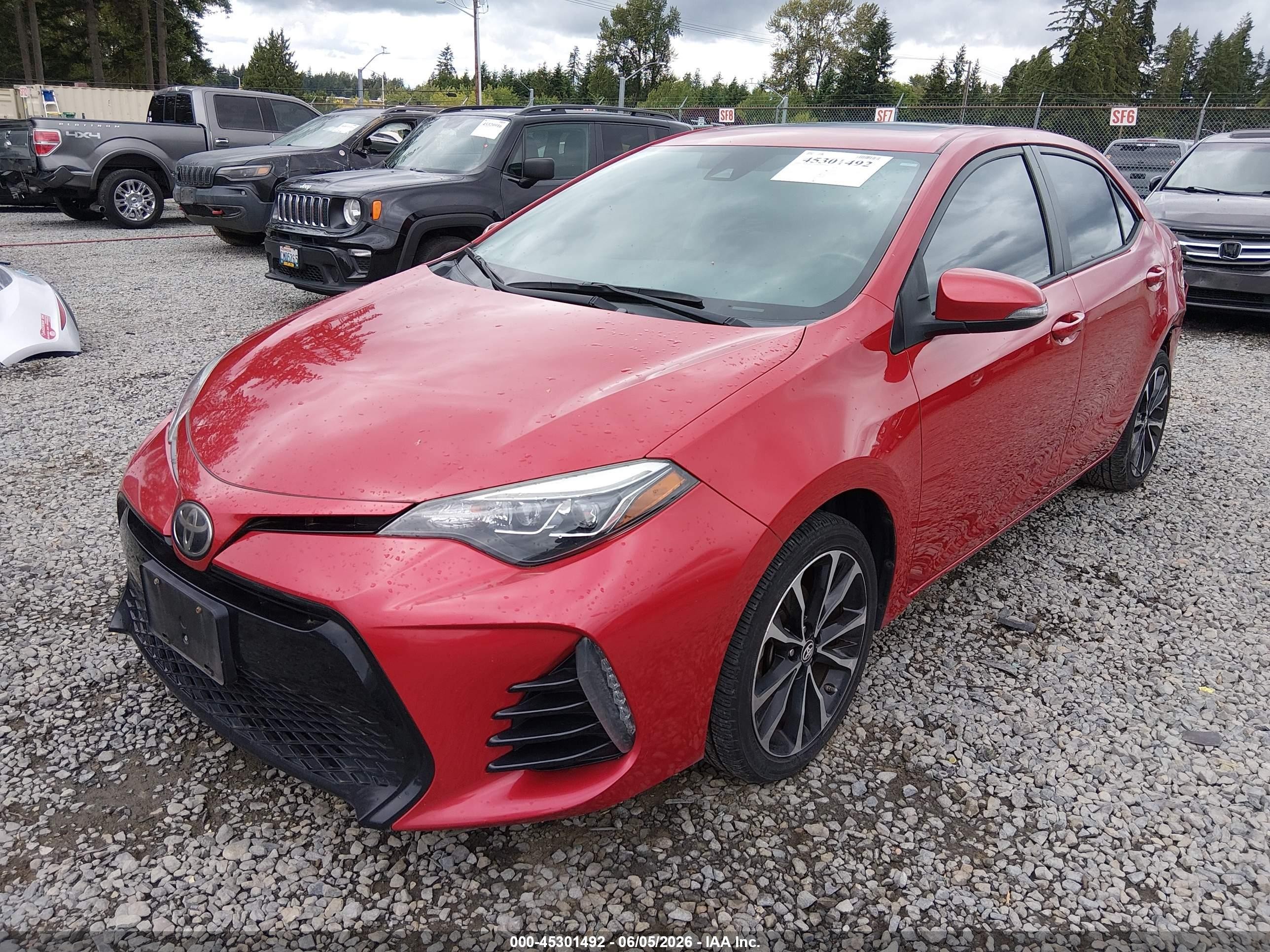 2017 Toyota Corolla Se Red vin: 2T1BURHE4HC844125
