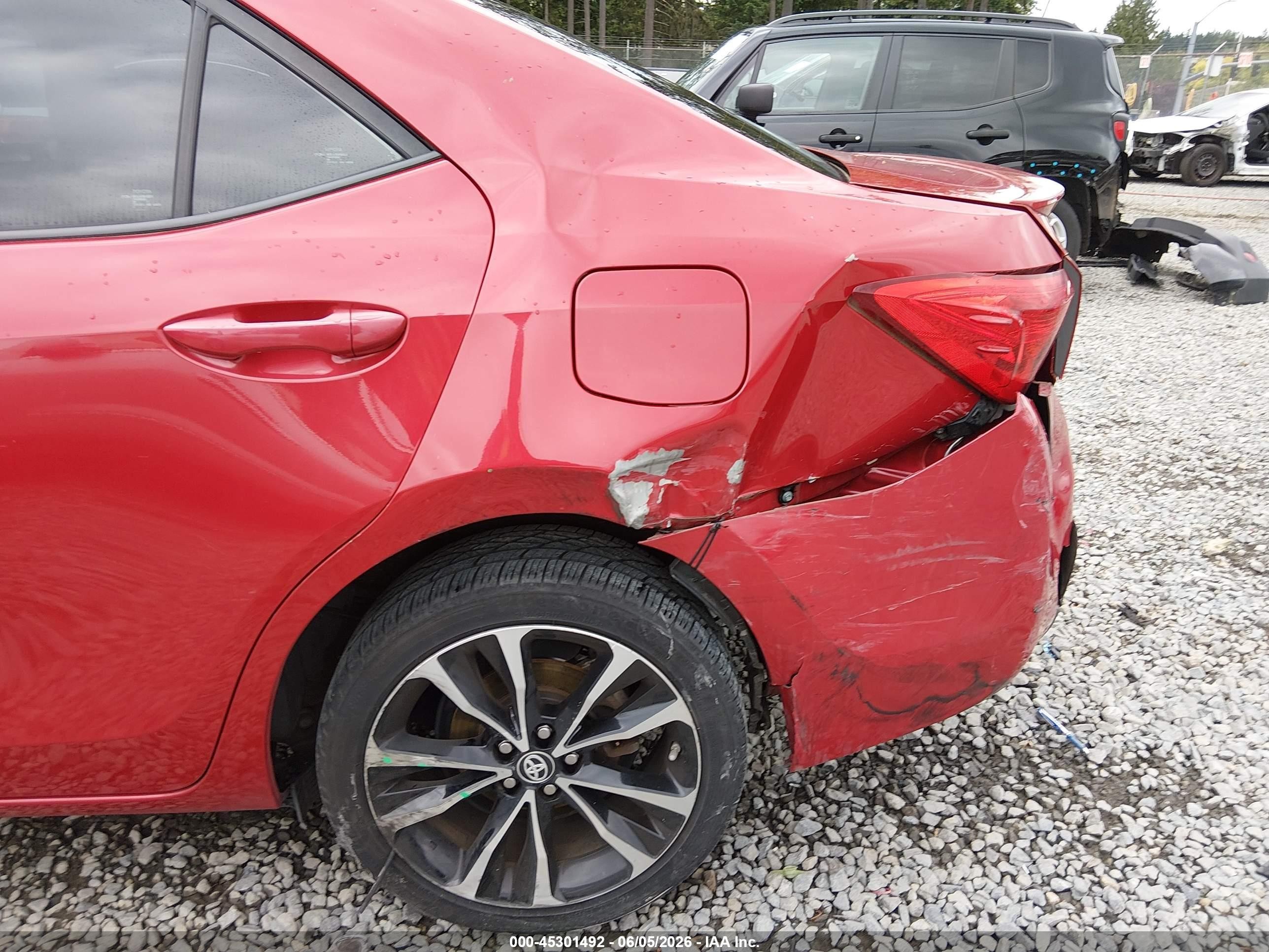 2017 Toyota Corolla Se Red vin: 2T1BURHE4HC844125