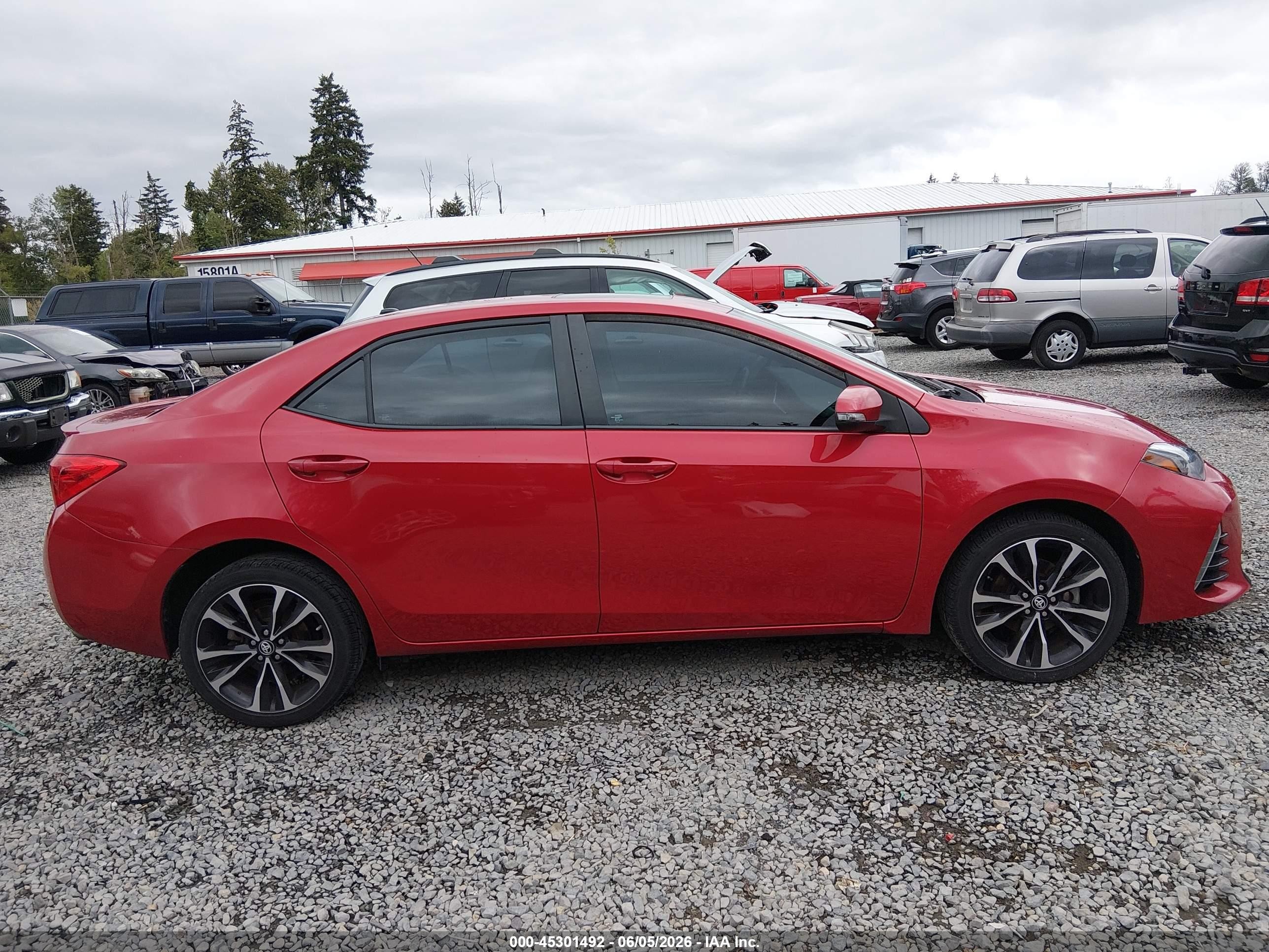 2017 Toyota Corolla Se Red vin: 2T1BURHE4HC844125