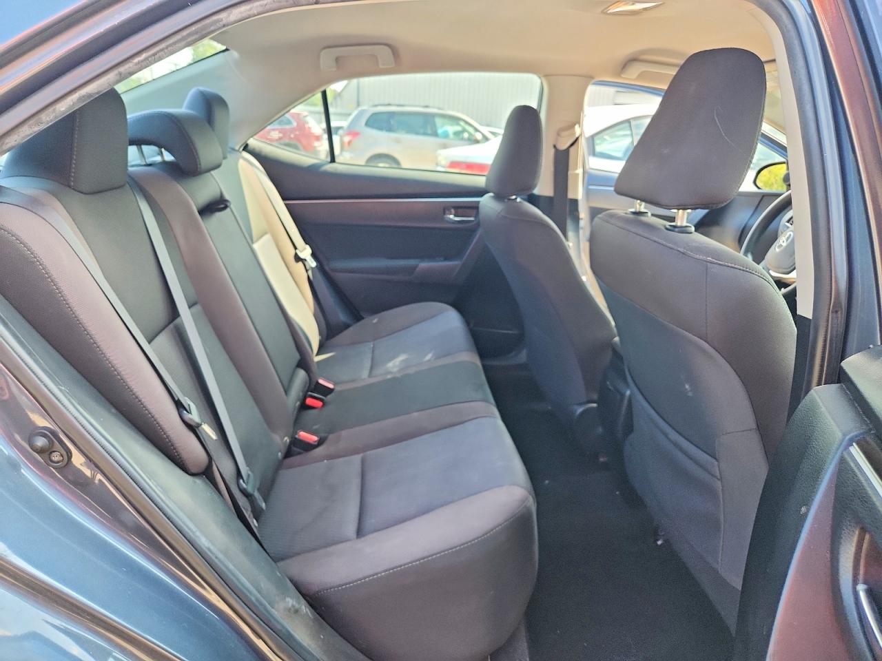 2017 Toyota Corolla Le Gray vin: 2T1BURHE4HC904419