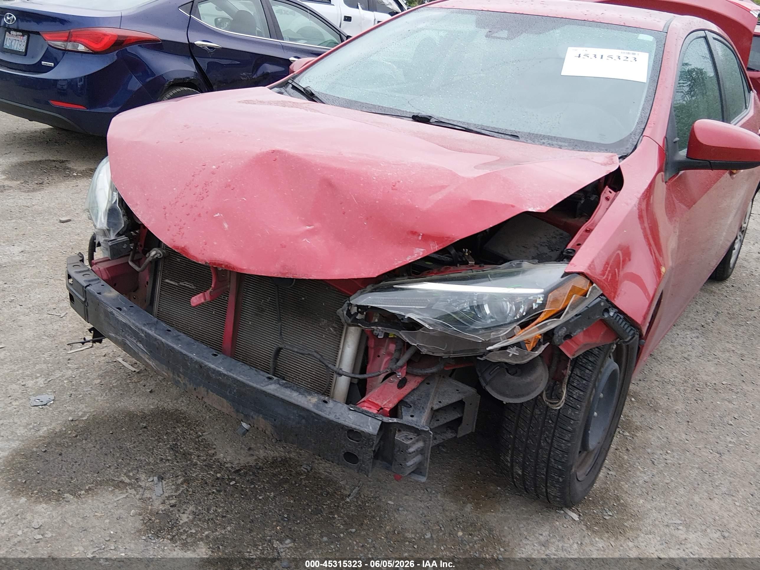 2018 Toyota Corolla Le Бордовый vin: 2T1BURHE4JC068326