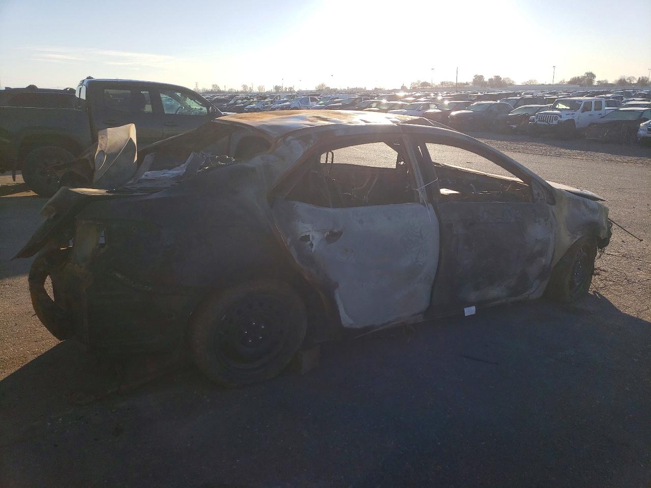 2018 Toyota Corolla L Burn vin: 2T1BURHE4JC093078