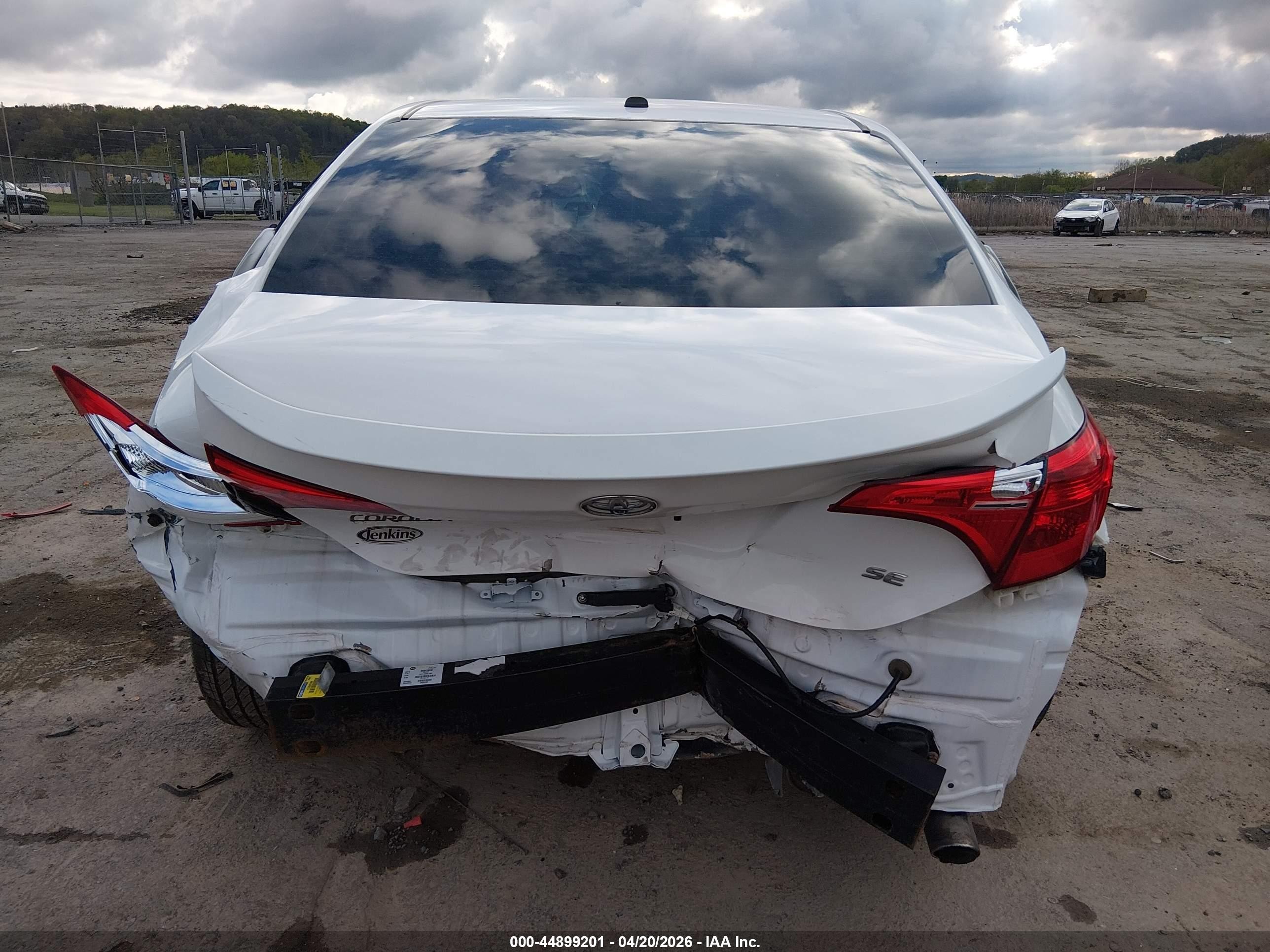 2018 Toyota Corolla Se White vin: 2T1BURHE4JC973620