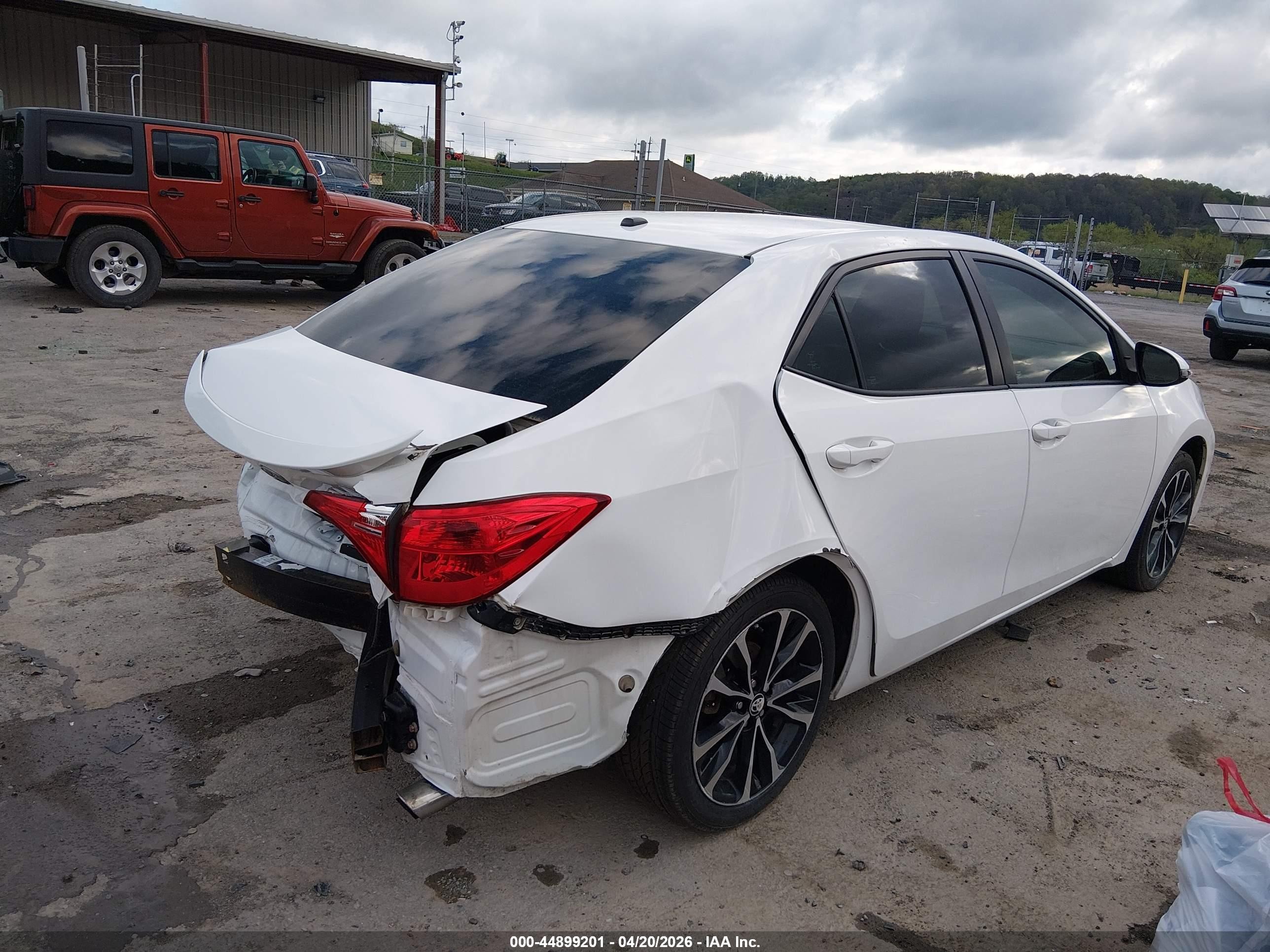 2018 Toyota Corolla Se White vin: 2T1BURHE4JC973620