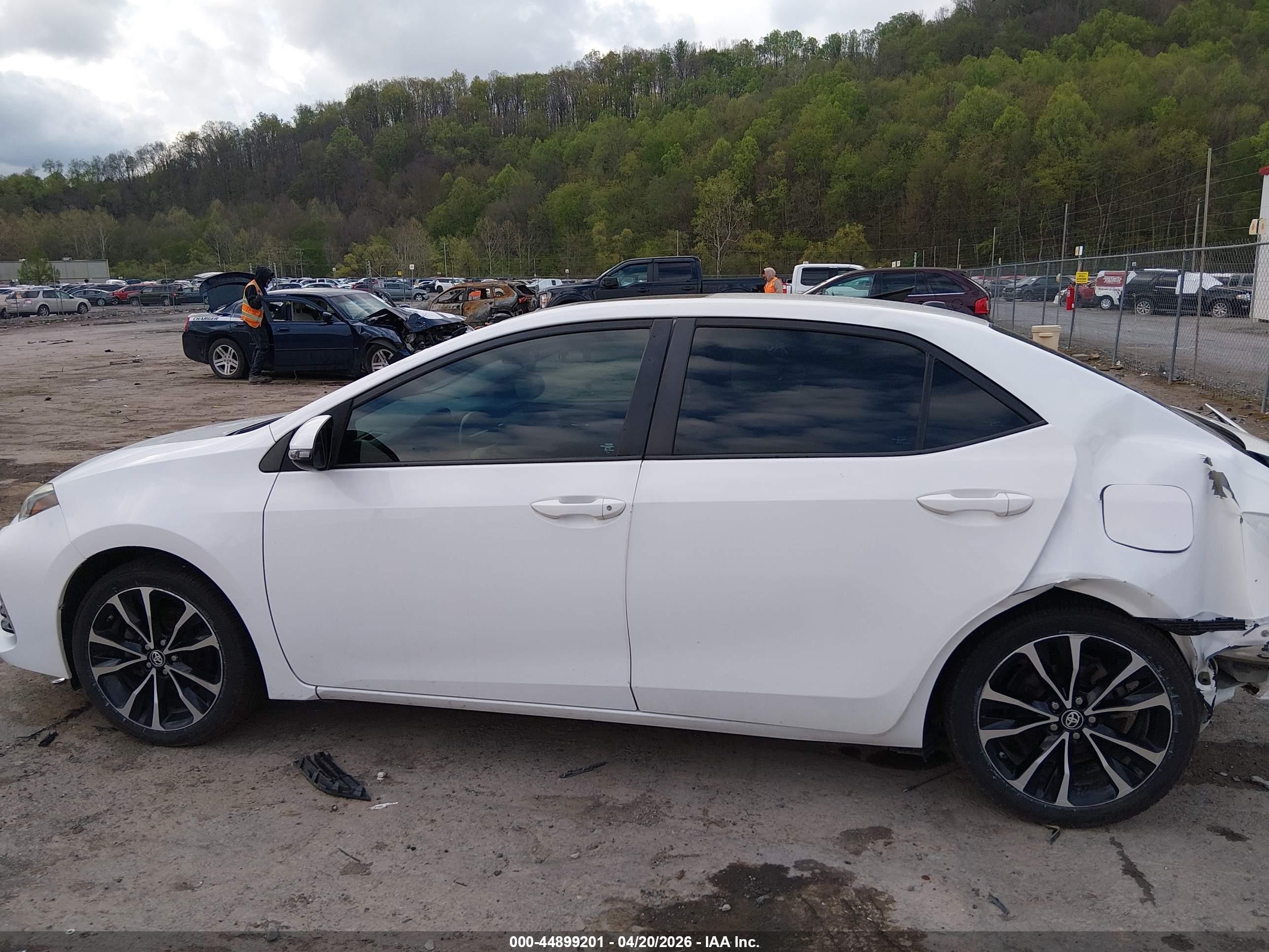 2018 Toyota Corolla Se White vin: 2T1BURHE4JC973620