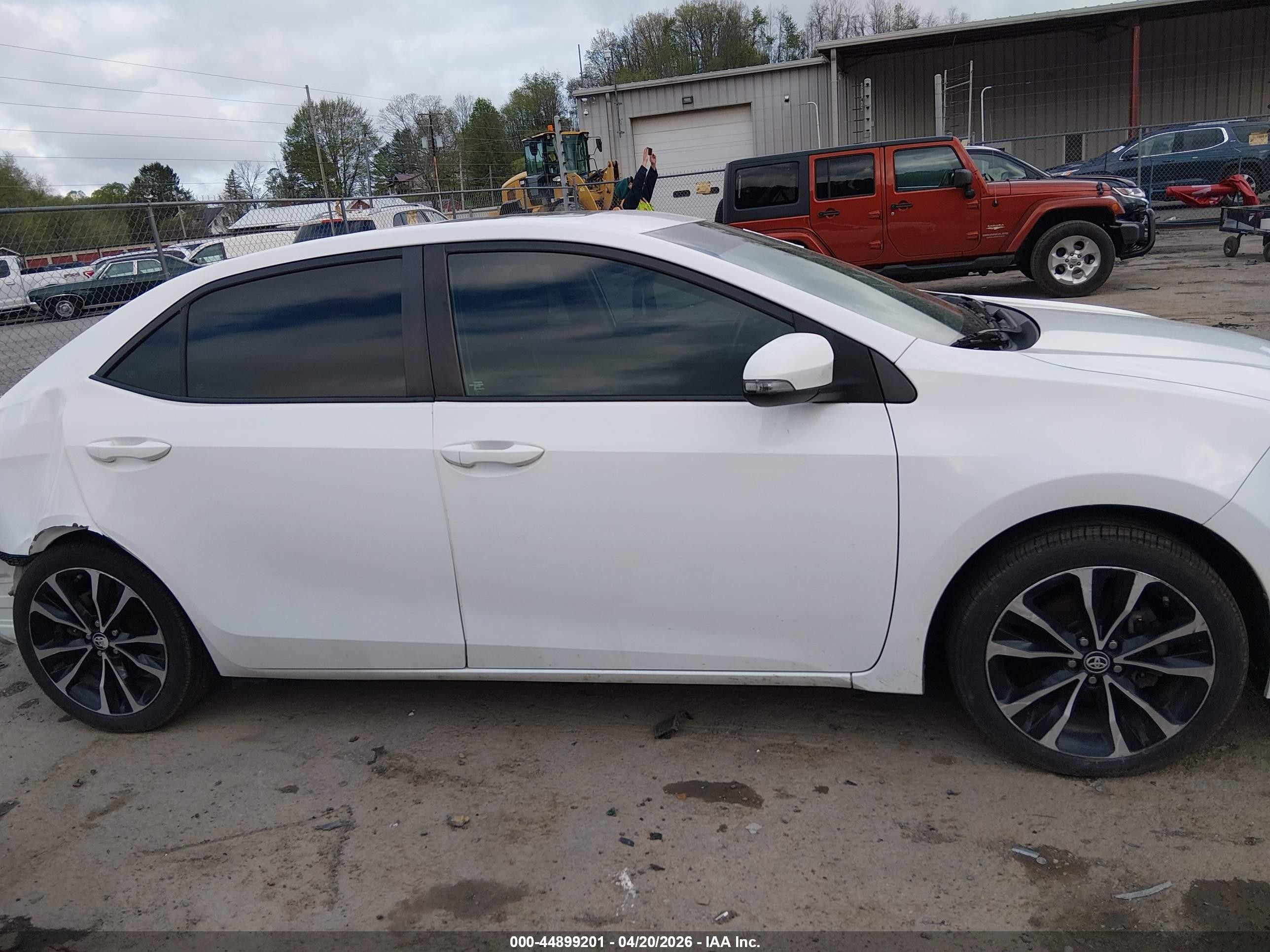 2018 Toyota Corolla Se White vin: 2T1BURHE4JC973620