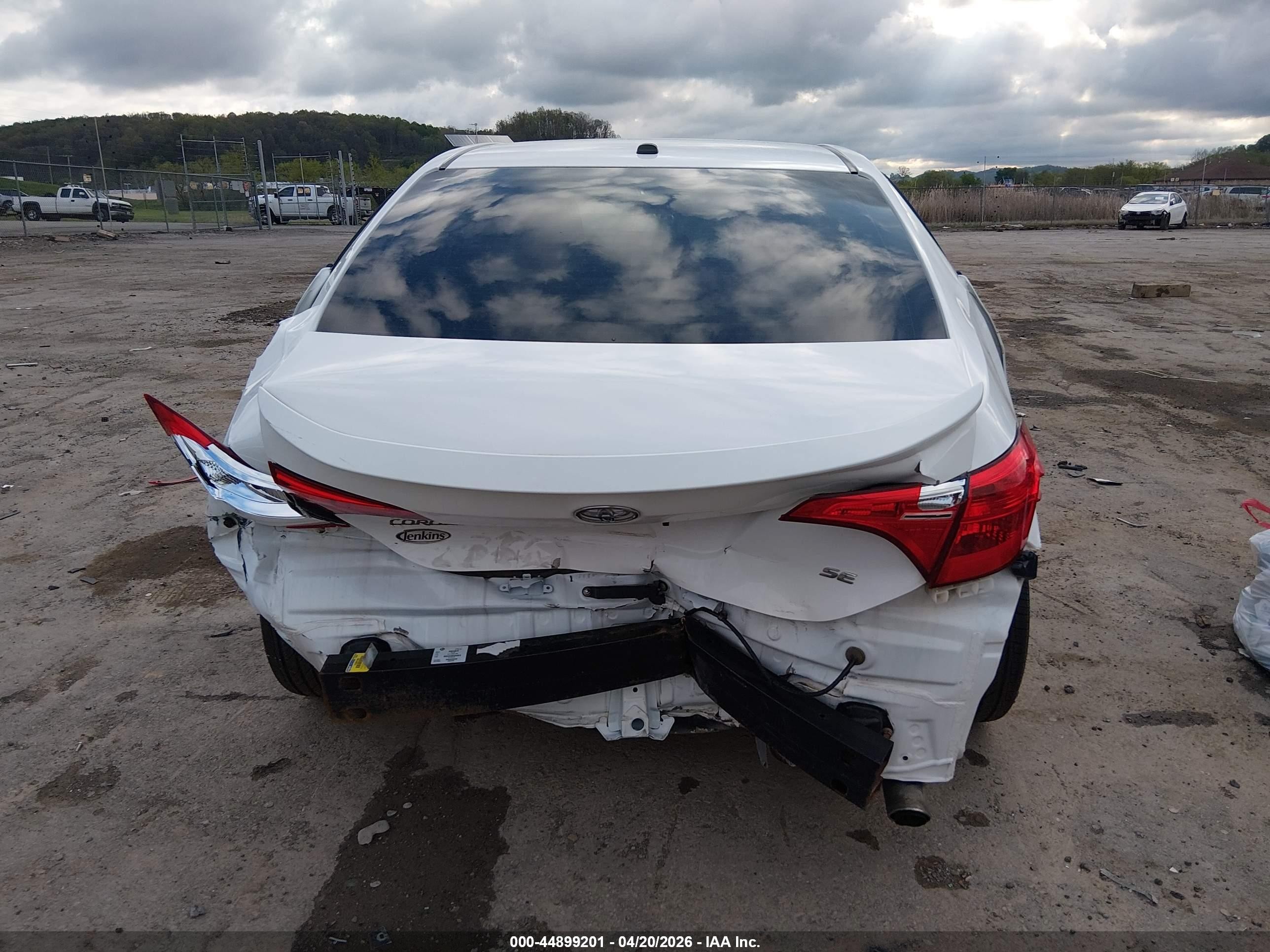 2018 Toyota Corolla Se White vin: 2T1BURHE4JC973620