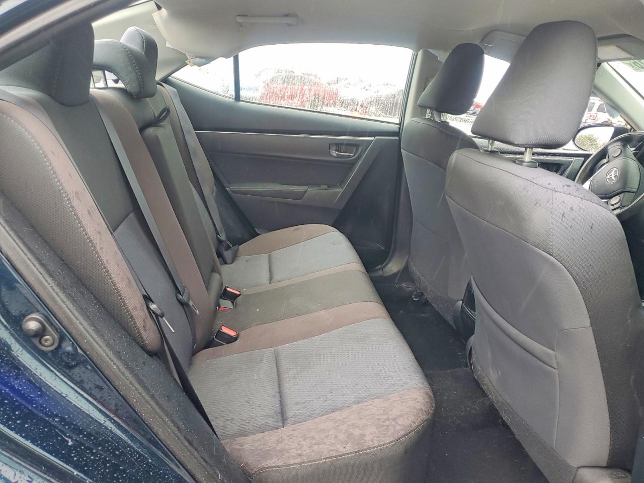 2018 Toyota Corolla Le Blue vin: 2T1BURHE4JC976002