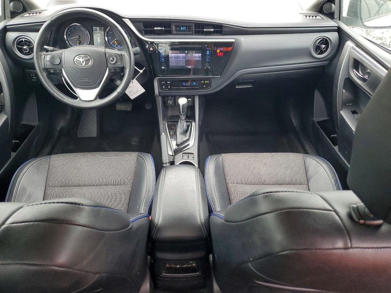 2019 Toyota Corolla Se White vin: 2T1BURHE4KC143673