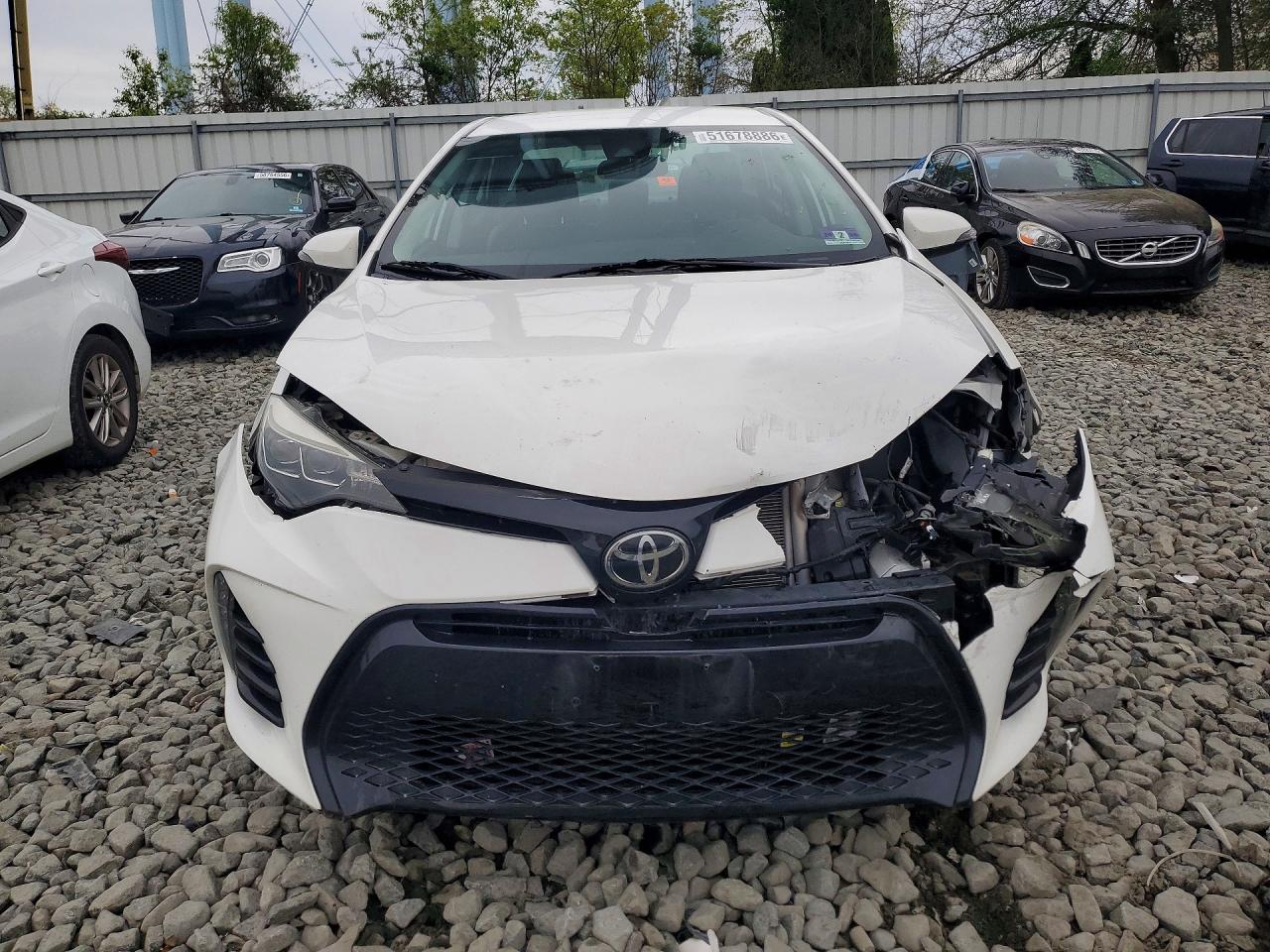 2019 Toyota Corolla Se White vin: 2T1BURHE4KC143673